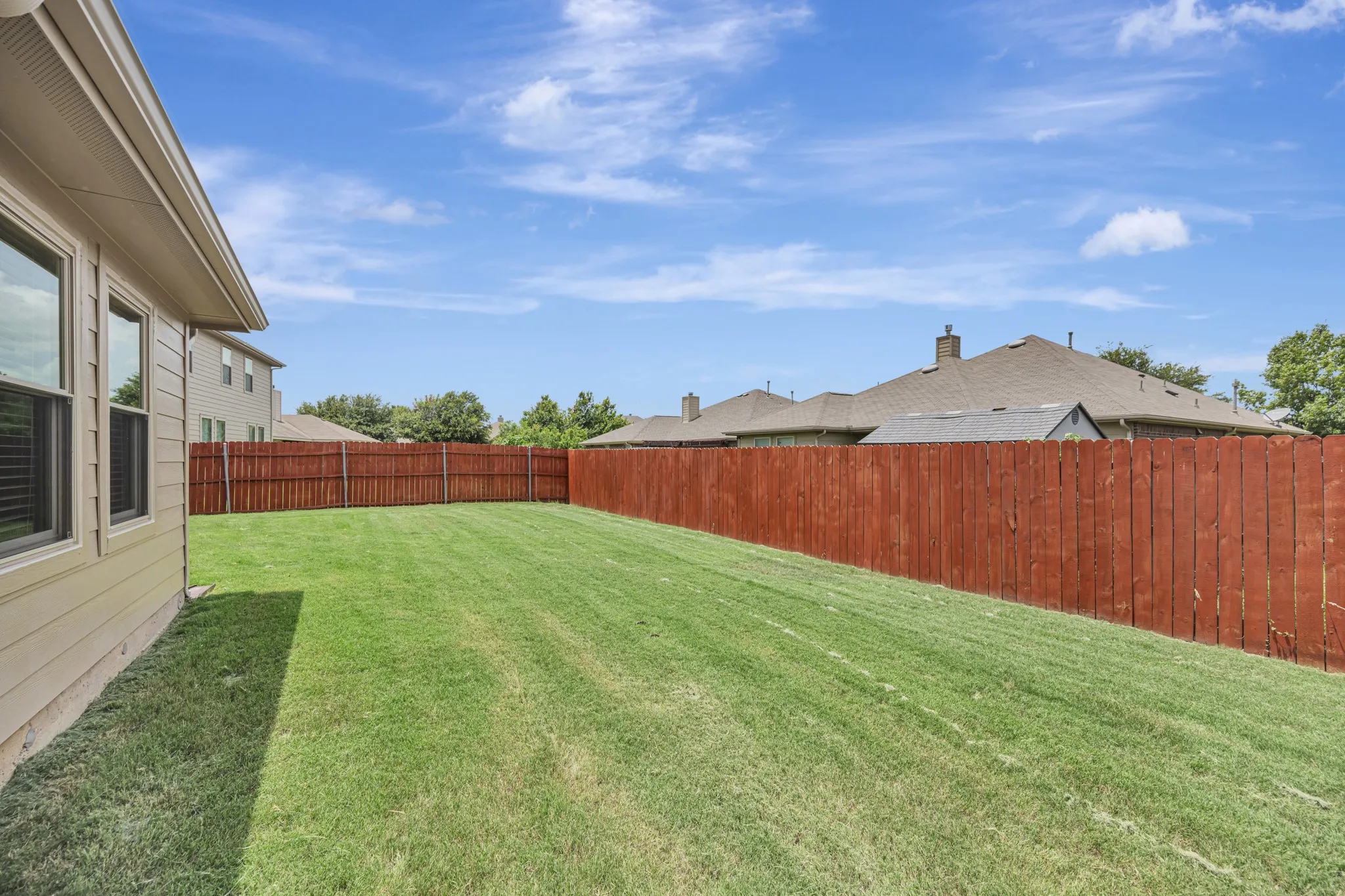Single Family Residence For Sale in Tarrant County , 933 Keel Line Drive, Crowley, Texas 76036, 3 Bedroom, 2 Bathroom, 2 Garage spaces, 1,835 Sqft, built in 2012, mls#21395484, Real Estate Agent in Crowley, Homes For Sale in Tarrant county, Homes For Sale in Crowley, Realtor in Crowley Texas, Real Estate Brokerage Independent Realty Texas, Luminita Cordes Realtor