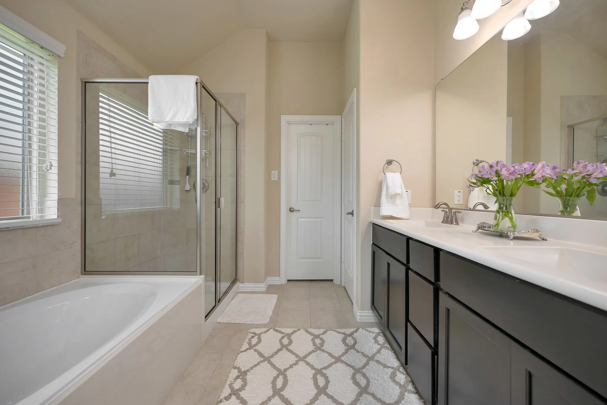 Single Family Residence For Sale in Tarrant County , 933 Keel Line Drive, Crowley, Texas 76036, 3 Bedroom, 2 Bathroom, 2 Garage spaces, 1,835 Sqft, built in 2012, mls#21395484, Real Estate Agent in Crowley, Homes For Sale in Tarrant county, Homes For Sale in Crowley, Realtor in Crowley Texas, Real Estate Brokerage Independent Realty Texas, Luminita Cordes Realtor