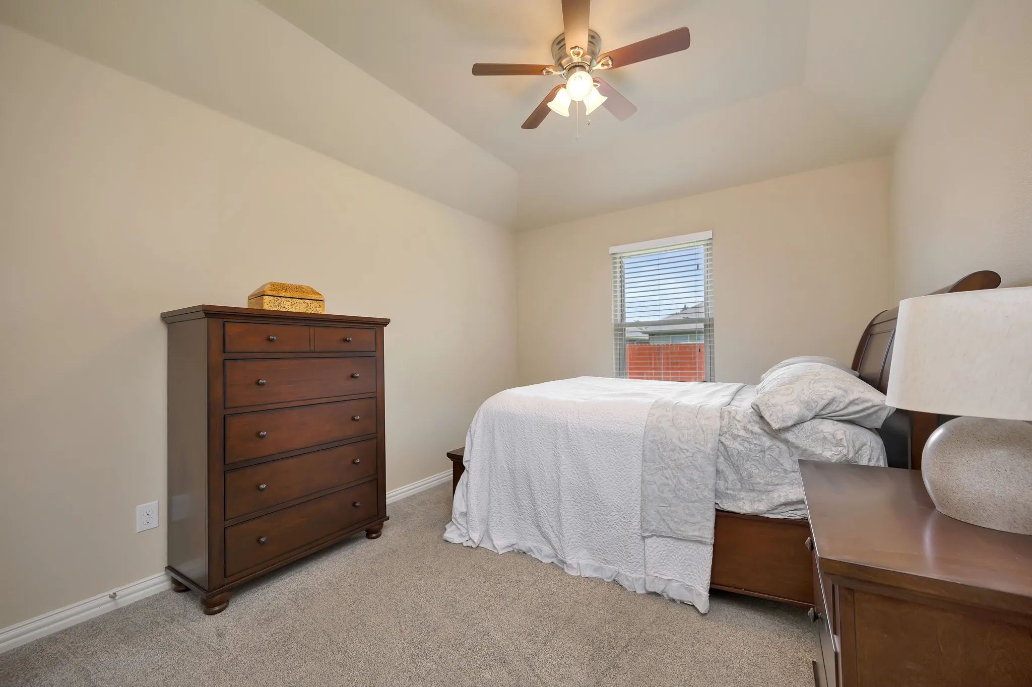 Single Family Residence For Sale in Tarrant County , 933 Keel Line Drive, Crowley, Texas 76036, 3 Bedroom, 2 Bathroom, 2 Garage spaces, 1,835 Sqft, built in 2012, mls#21395484, Real Estate Agent in Crowley, Homes For Sale in Tarrant county, Homes For Sale in Crowley, Realtor in Crowley Texas, Real Estate Brokerage Independent Realty Texas, Luminita Cordes Realtor