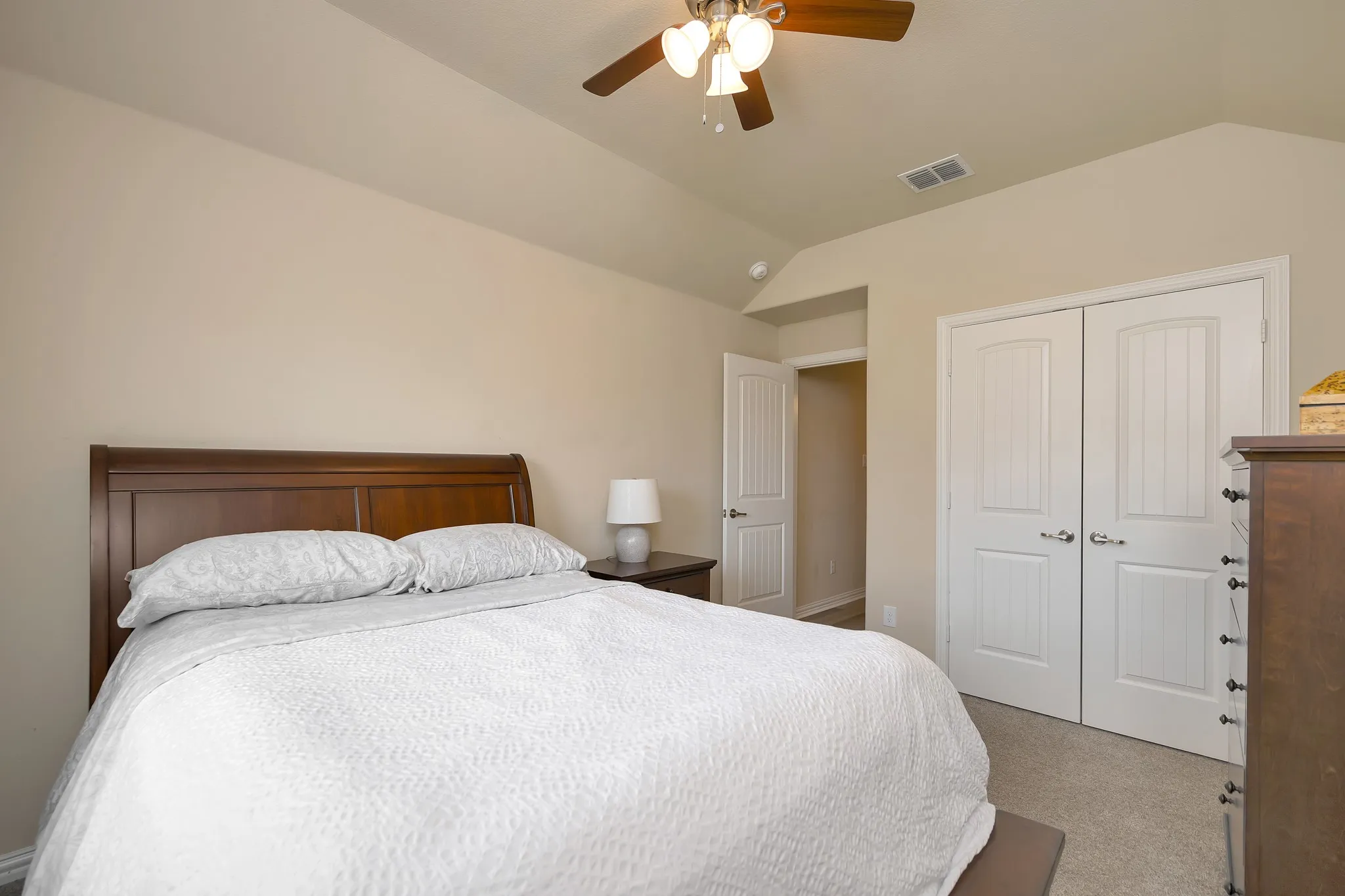 Single Family Residence For Sale in Tarrant County , 933 Keel Line Drive, Crowley, Texas 76036, 3 Bedroom, 2 Bathroom, 2 Garage spaces, 1,835 Sqft, built in 2012, mls#21395484, Real Estate Agent in Crowley, Homes For Sale in Tarrant county, Homes For Sale in Crowley, Realtor in Crowley Texas, Real Estate Brokerage Independent Realty Texas, Luminita Cordes Realtor