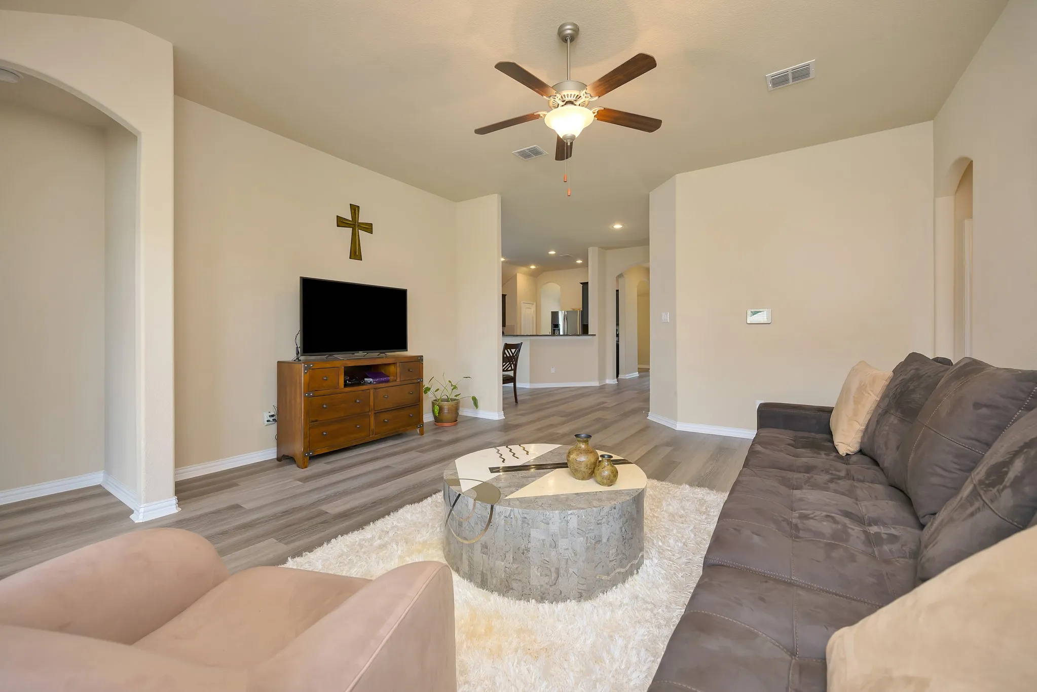 Single Family Residence For Sale in Tarrant County , 933 Keel Line Drive, Crowley, Texas 76036, 3 Bedroom, 2 Bathroom, 2 Garage spaces, 1,835 Sqft, built in 2012, mls#21395484, Real Estate Agent in Crowley, Homes For Sale in Tarrant county, Homes For Sale in Crowley, Realtor in Crowley Texas, Real Estate Brokerage Independent Realty Texas, Luminita Cordes Realtor
