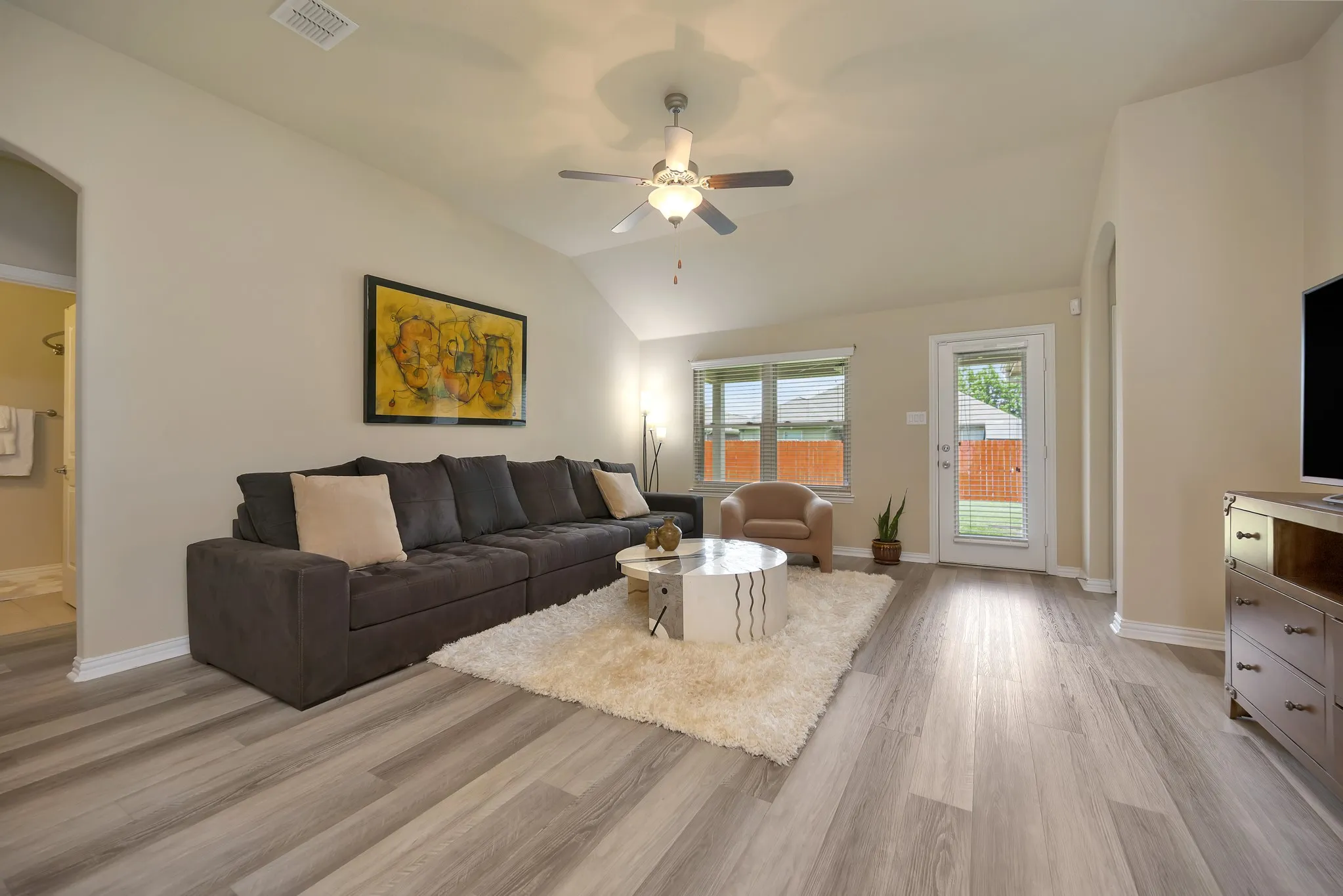 Single Family Residence For Sale in Tarrant County , 933 Keel Line Drive, Crowley, Texas 76036, 3 Bedroom, 2 Bathroom, 2 Garage spaces, 1,835 Sqft, built in 2012, mls#21395484, Real Estate Agent in Crowley, Homes For Sale in Tarrant county, Homes For Sale in Crowley, Realtor in Crowley Texas, Real Estate Brokerage Independent Realty Texas, Luminita Cordes Realtor