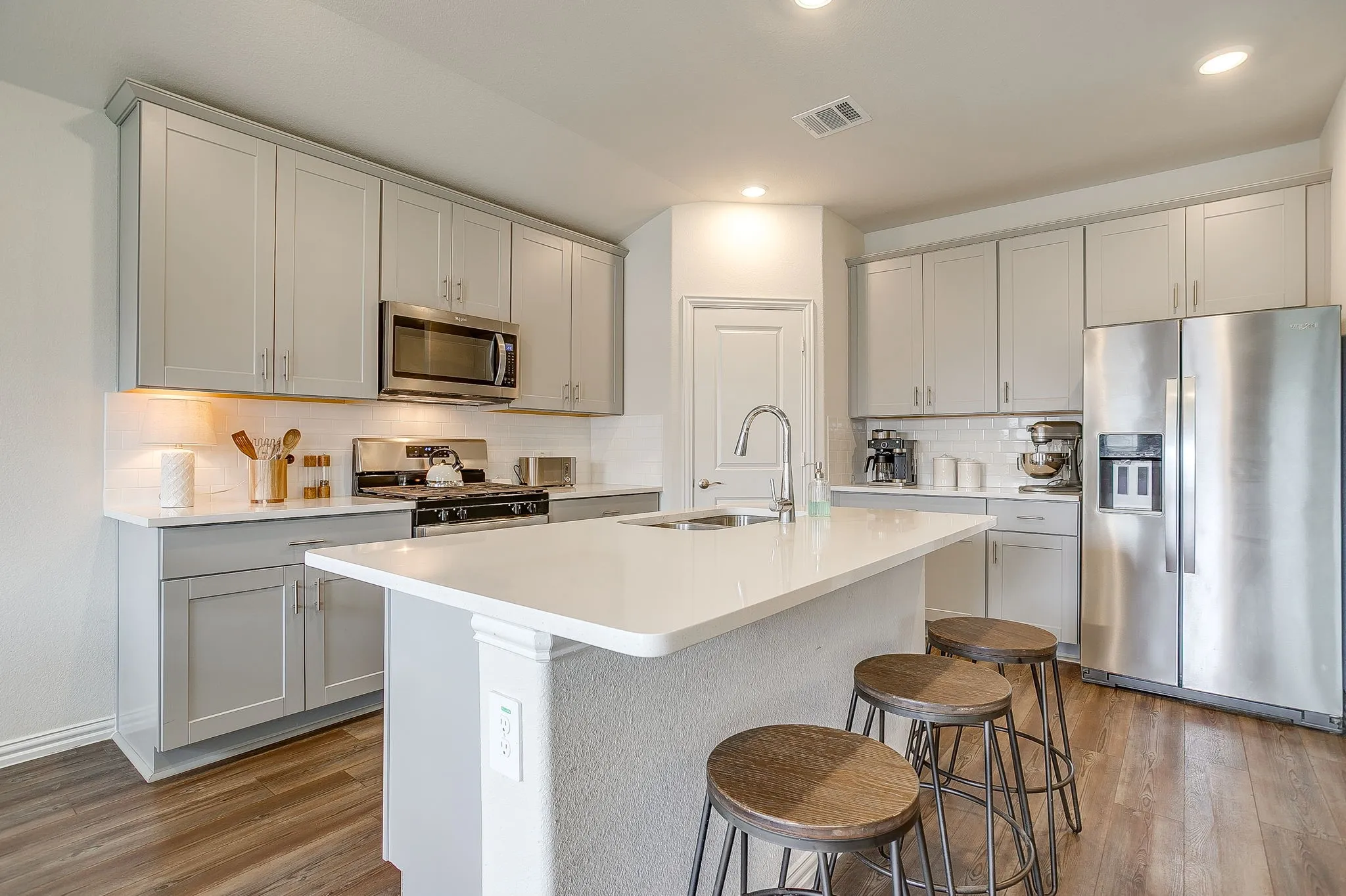 Single Family Residence For Sale in Tarrant County , 3013 Brittlebush Drive, Fort Worth, Texas 76108, 3 Bedroom, 2 Bathroom, 2 Garage spaces, 1,659 Sqft, built in 2023, mls#21395528, Real Estate Agent in Fort Worth, Homes For Sale in Tarrant county, Homes For Sale in Fort Worth, Realtor in Fort Worth Texas, Real Estate Brokerage Independent Realty Texas, Luminita Cordes Realtor