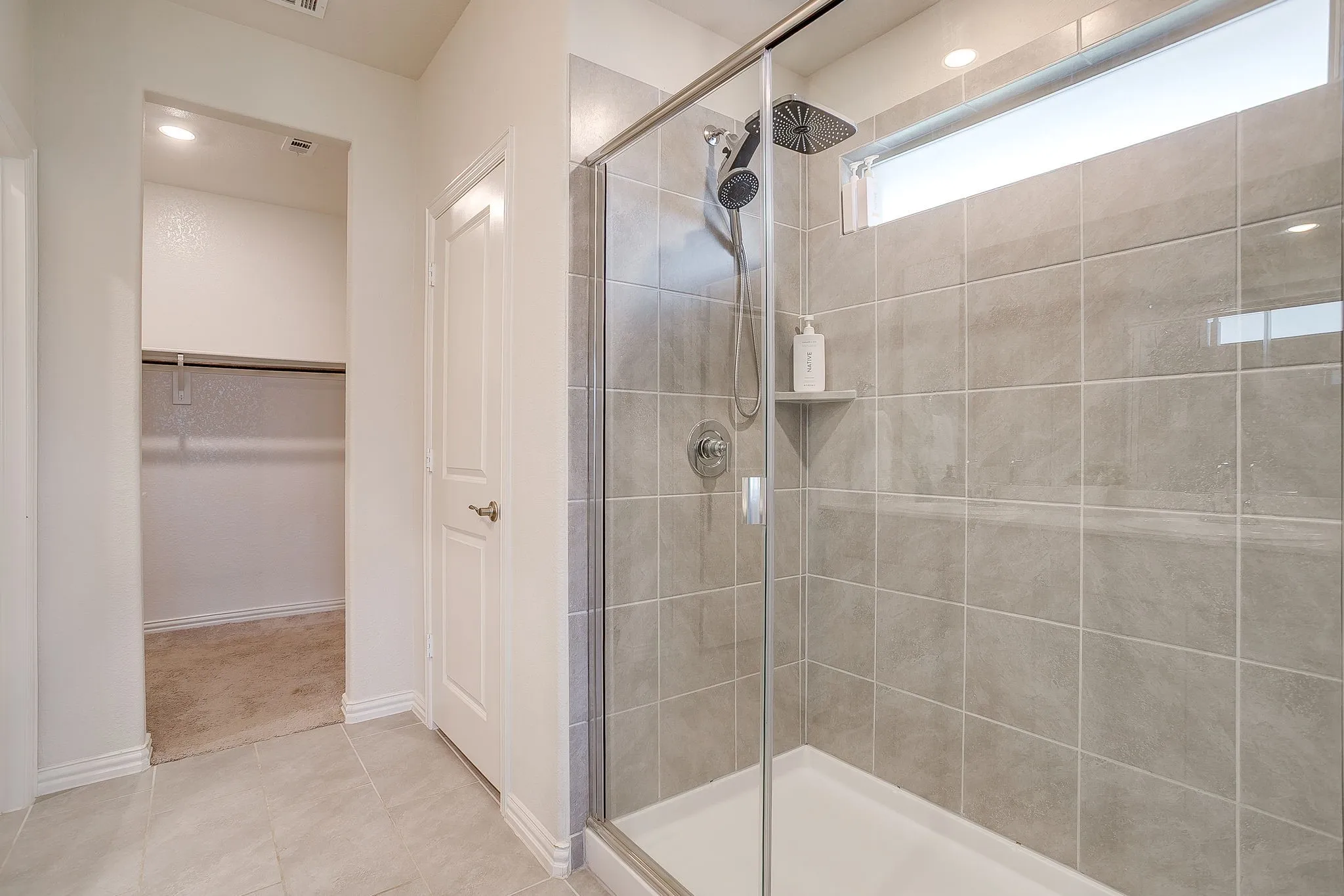 Single Family Residence For Sale in Tarrant County , 3013 Brittlebush Drive, Fort Worth, Texas 76108, 3 Bedroom, 2 Bathroom, 2 Garage spaces, 1,659 Sqft, built in 2023, mls#21395528, Real Estate Agent in Fort Worth, Homes For Sale in Tarrant county, Homes For Sale in Fort Worth, Realtor in Fort Worth Texas, Real Estate Brokerage Independent Realty Texas, Luminita Cordes Realtor