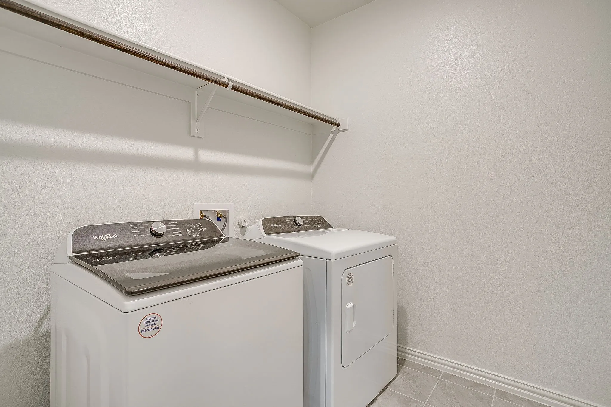 Single Family Residence For Sale in Tarrant County , 3013 Brittlebush Drive, Fort Worth, Texas 76108, 3 Bedroom, 2 Bathroom, 2 Garage spaces, 1,659 Sqft, built in 2023, mls#21395528, Real Estate Agent in Fort Worth, Homes For Sale in Tarrant county, Homes For Sale in Fort Worth, Realtor in Fort Worth Texas, Real Estate Brokerage Independent Realty Texas, Luminita Cordes Realtor