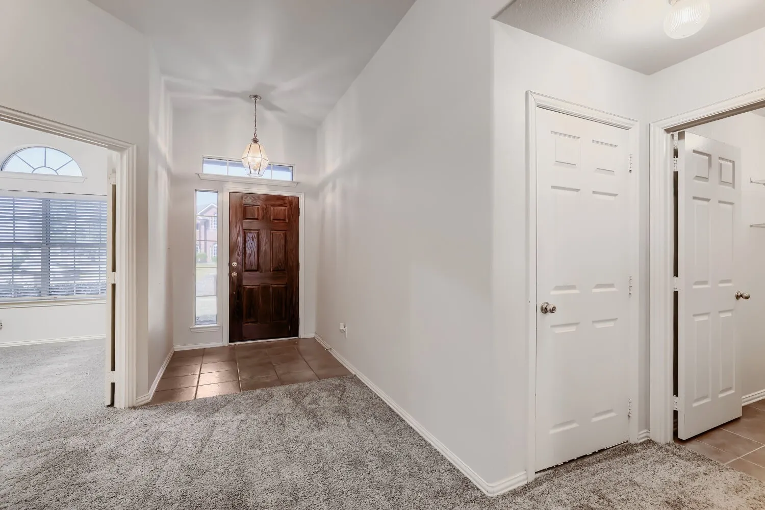 Single Family Residence For Sale in Dallas County , 2616 Cantura Drive, Mesquite, Texas 75181, 3 Bedroom, 2 Bathroom, 2 Garage spaces, 2,086 Sqft, built in 2002, mls#21394093, Real Estate Agent in Mesquite, Homes For Sale in Dallas county, Homes For Sale in Mesquite, Realtor in Mesquite Texas, Real Estate Brokerage Independent Realty Texas, Luminita Cordes Realtor