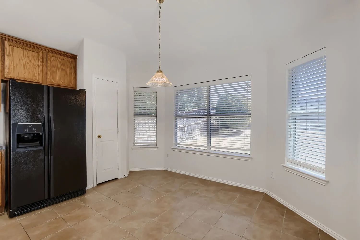 Single Family Residence For Sale in Dallas County , 2616 Cantura Drive, Mesquite, Texas 75181, 3 Bedroom, 2 Bathroom, 2 Garage spaces, 2,086 Sqft, built in 2002, mls#21394093, Real Estate Agent in Mesquite, Homes For Sale in Dallas county, Homes For Sale in Mesquite, Realtor in Mesquite Texas, Real Estate Brokerage Independent Realty Texas, Luminita Cordes Realtor