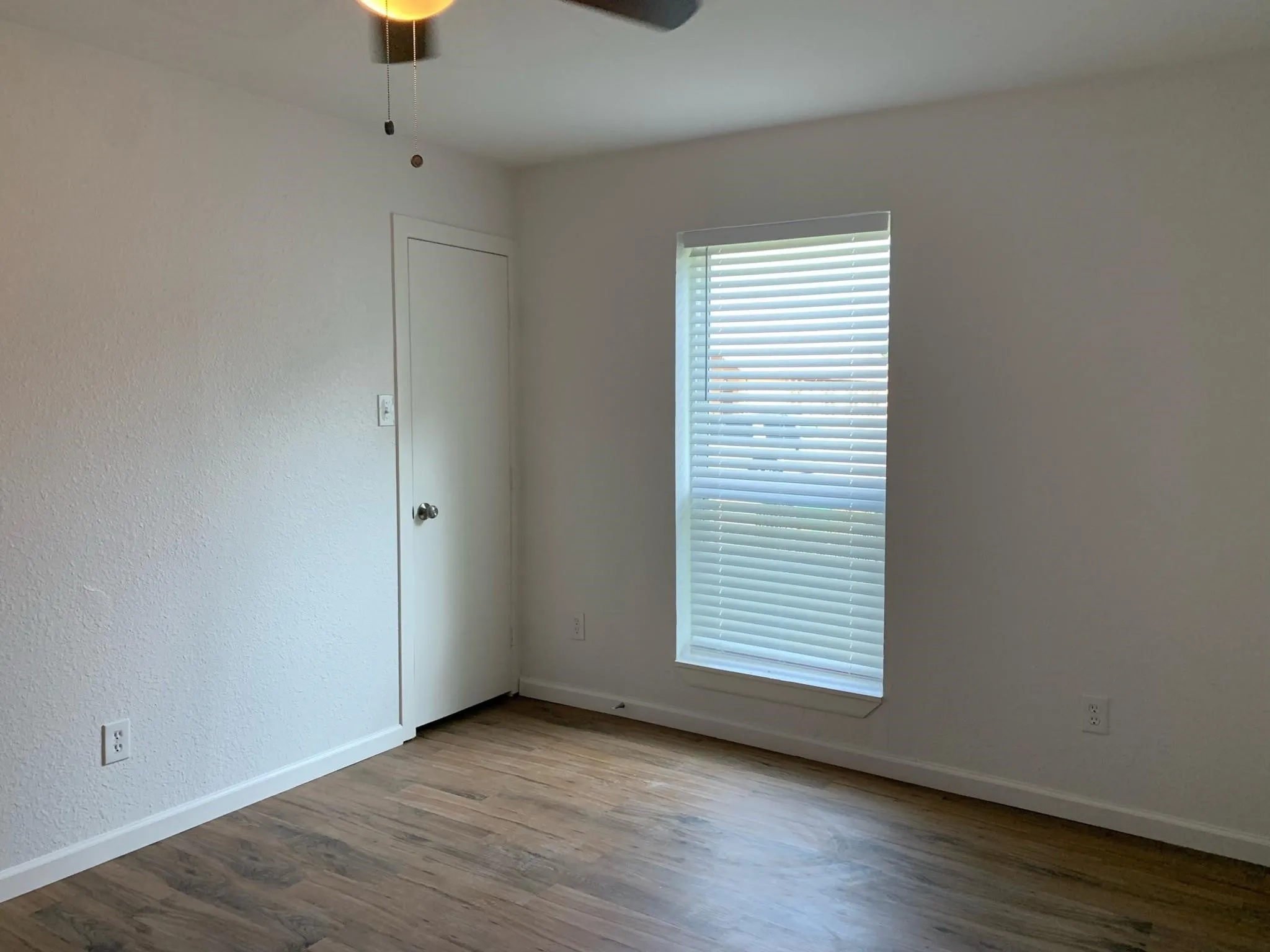 Single Family Residence For Rent in Hunt County , 3901 Bois D Arc Street, Greenville, Texas 75401, 3 Bedroom, 1 Bathroom, Garage spaces, 1,046 Sqft, built in 1940, mls#21395534, Real Estate Agent in Greenville, Homes For Rent in Hunt county, Homes For Rent in Greenville, Realtor in Greenville Texas, Real Estate Brokerage Independent Realty Texas, Luminita Cordes Realtor