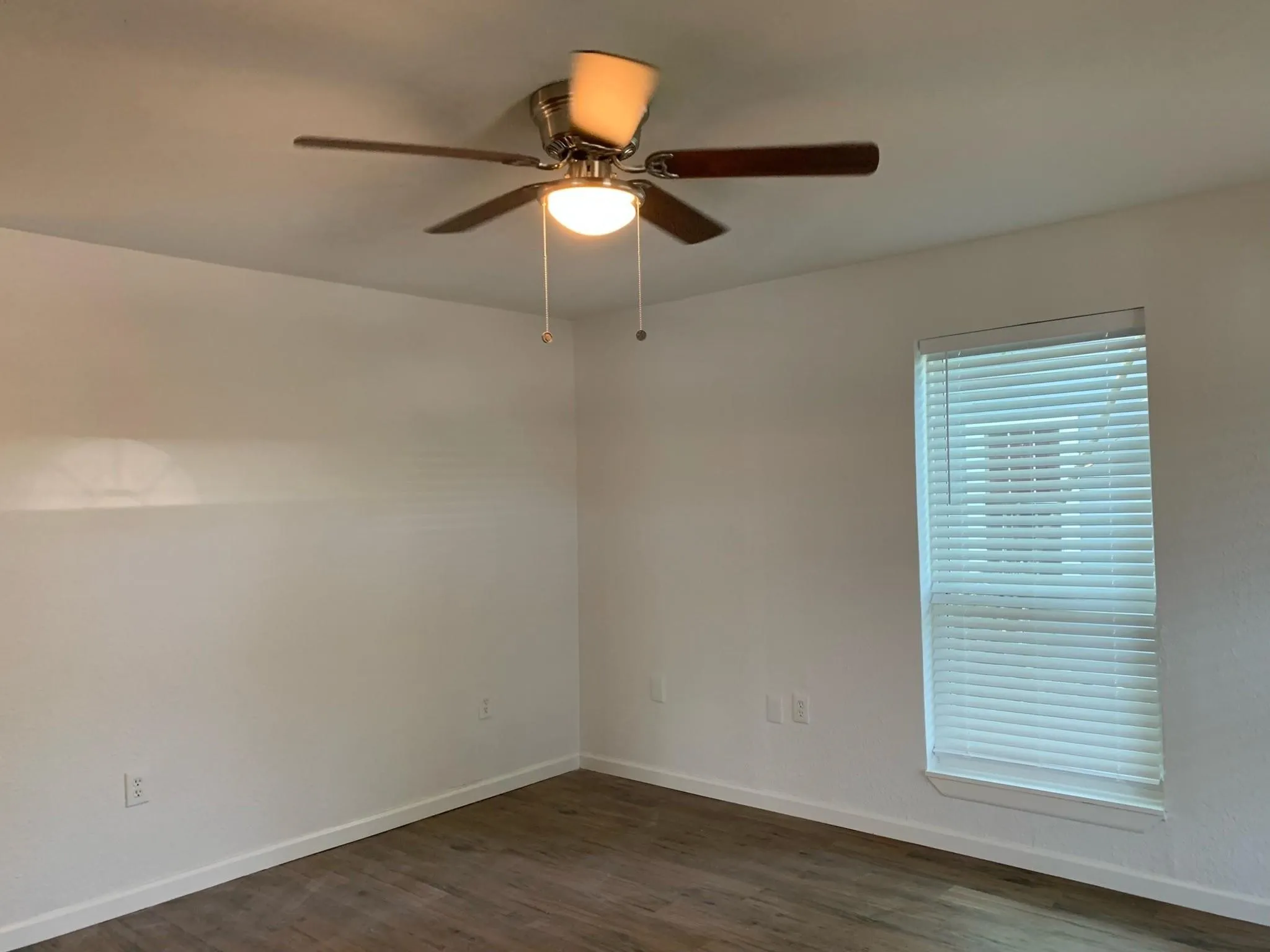 Single Family Residence For Rent in Hunt County , 3901 Bois D Arc Street, Greenville, Texas 75401, 3 Bedroom, 1 Bathroom, Garage spaces, 1,046 Sqft, built in 1940, mls#21395534, Real Estate Agent in Greenville, Homes For Rent in Hunt county, Homes For Rent in Greenville, Realtor in Greenville Texas, Real Estate Brokerage Independent Realty Texas, Luminita Cordes Realtor