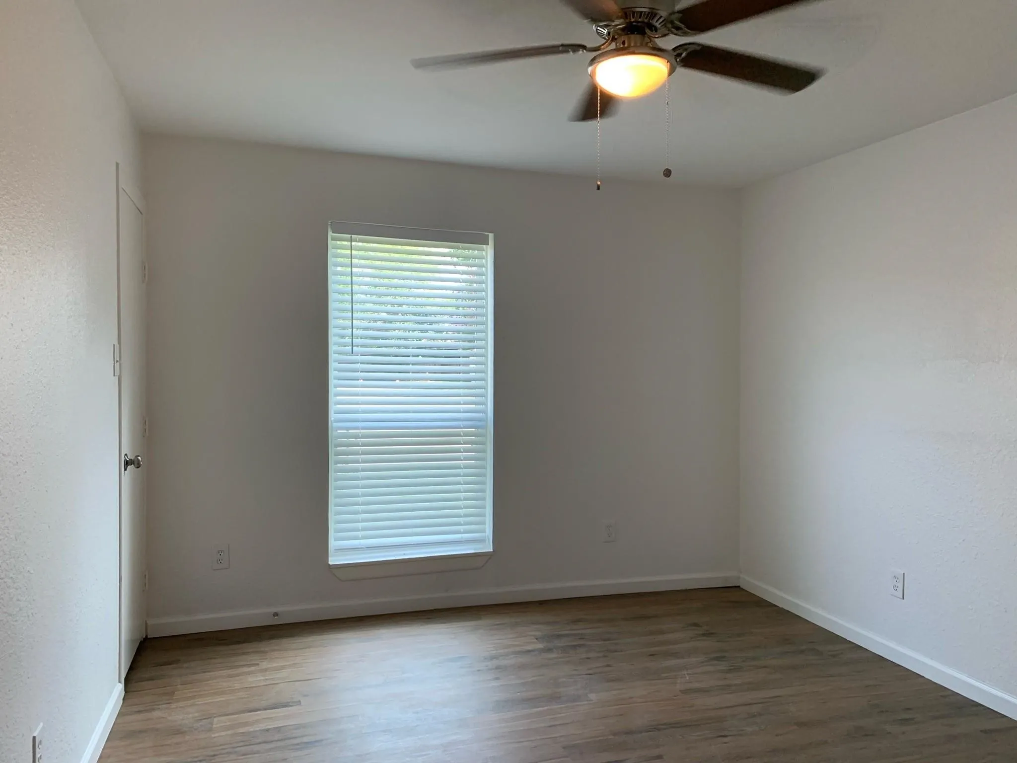 Single Family Residence For Rent in Hunt County , 3901 Bois D Arc Street, Greenville, Texas 75401, 3 Bedroom, 1 Bathroom, Garage spaces, 1,046 Sqft, built in 1940, mls#21395534, Real Estate Agent in Greenville, Homes For Rent in Hunt county, Homes For Rent in Greenville, Realtor in Greenville Texas, Real Estate Brokerage Independent Realty Texas, Luminita Cordes Realtor