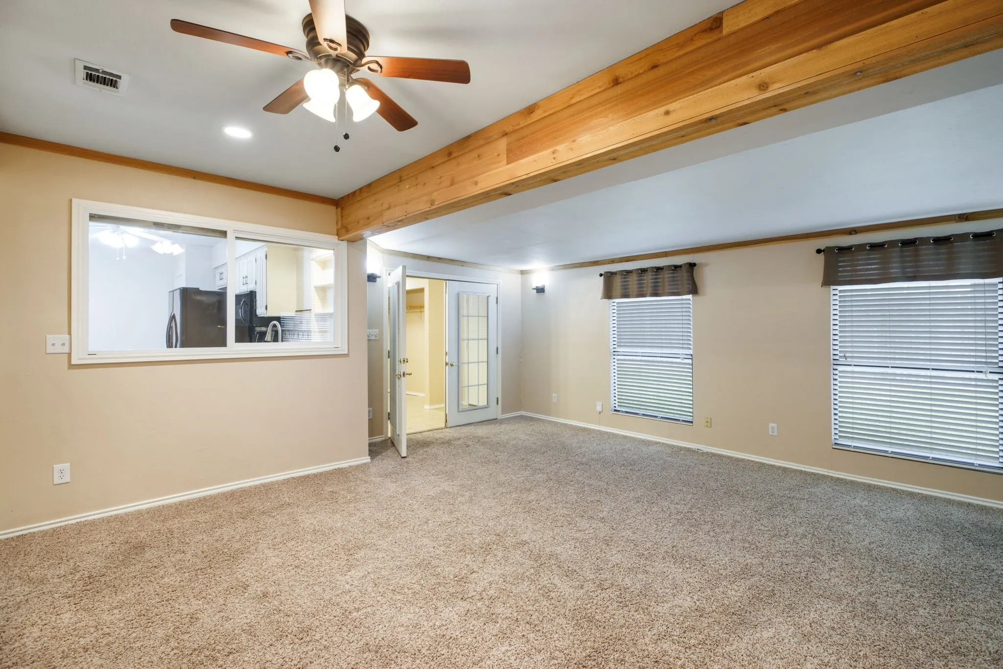 Single Family Residence For Sale in Tarrant County , 715 Salem Drive, Arlington, Texas 76014, 4 Bedroom, 2 Bathroom, 2 Garage spaces, 2,146 Sqft, built in 1977, mls#21393607, Real Estate Agent in Arlington, Homes For Sale in Tarrant county, Homes For Sale in Arlington, Realtor in Arlington Texas, Real Estate Brokerage Independent Realty Texas, Luminita Cordes Realtor