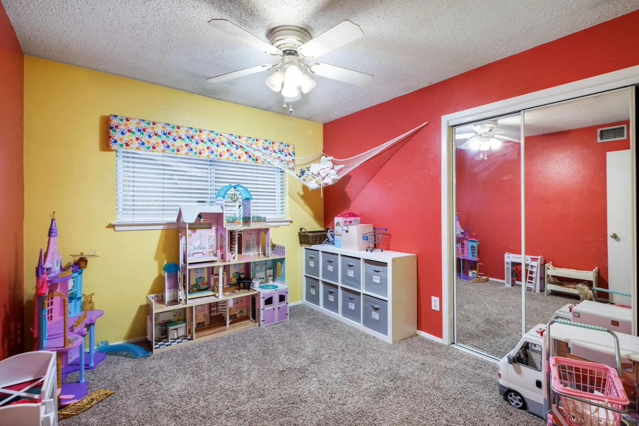 Single Family Residence For Sale in Tarrant County , 715 Salem Drive, Arlington, Texas 76014, 4 Bedroom, 2 Bathroom, 2 Garage spaces, 2,146 Sqft, built in 1977, mls#21393607, Real Estate Agent in Arlington, Homes For Sale in Tarrant county, Homes For Sale in Arlington, Realtor in Arlington Texas, Real Estate Brokerage Independent Realty Texas, Luminita Cordes Realtor