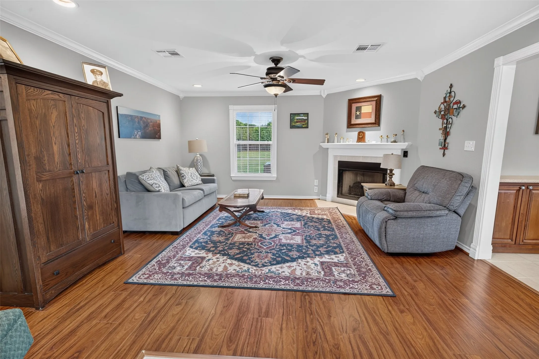 Single Family Residence For Sale in Mc Lennan County , 590 Bosque Lane, Mc Gregor, Texas 76657, 3 Bedroom, 2 Bathroom, 2 Garage spaces, 2,074 Sqft, built in 1965, mls#21394681, Real Estate Agent in Mc Gregor, Homes For Sale in Mc Lennan county, Homes For Sale in Mc Gregor, Realtor in Mc Gregor Texas, Real Estate Brokerage Independent Realty Texas, Luminita Cordes Realtor