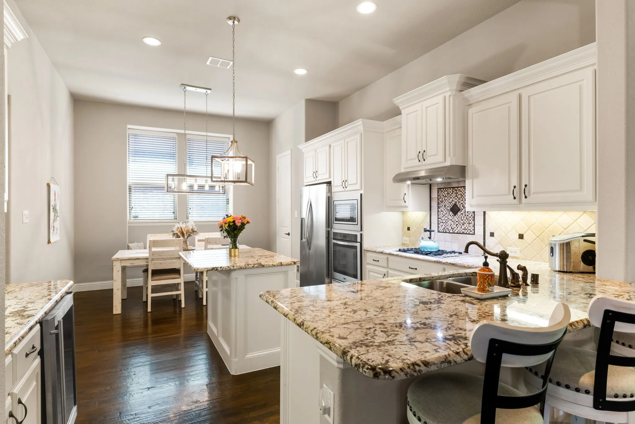 Single Family Residence For Sale in Collin County , 1417 Shenandoah Drive, Mc Kinney, Texas 75071, 4 Bedroom, 4 Bathroom, 2 Garage spaces, 3,233 Sqft, built in 2011, mls#21395116, Real Estate Agent in Mc Kinney, Homes For Sale in Collin county, Homes For Sale in Mc Kinney, Realtor in Mc Kinney Texas, Real Estate Brokerage Independent Realty Texas, Luminita Cordes Realtor