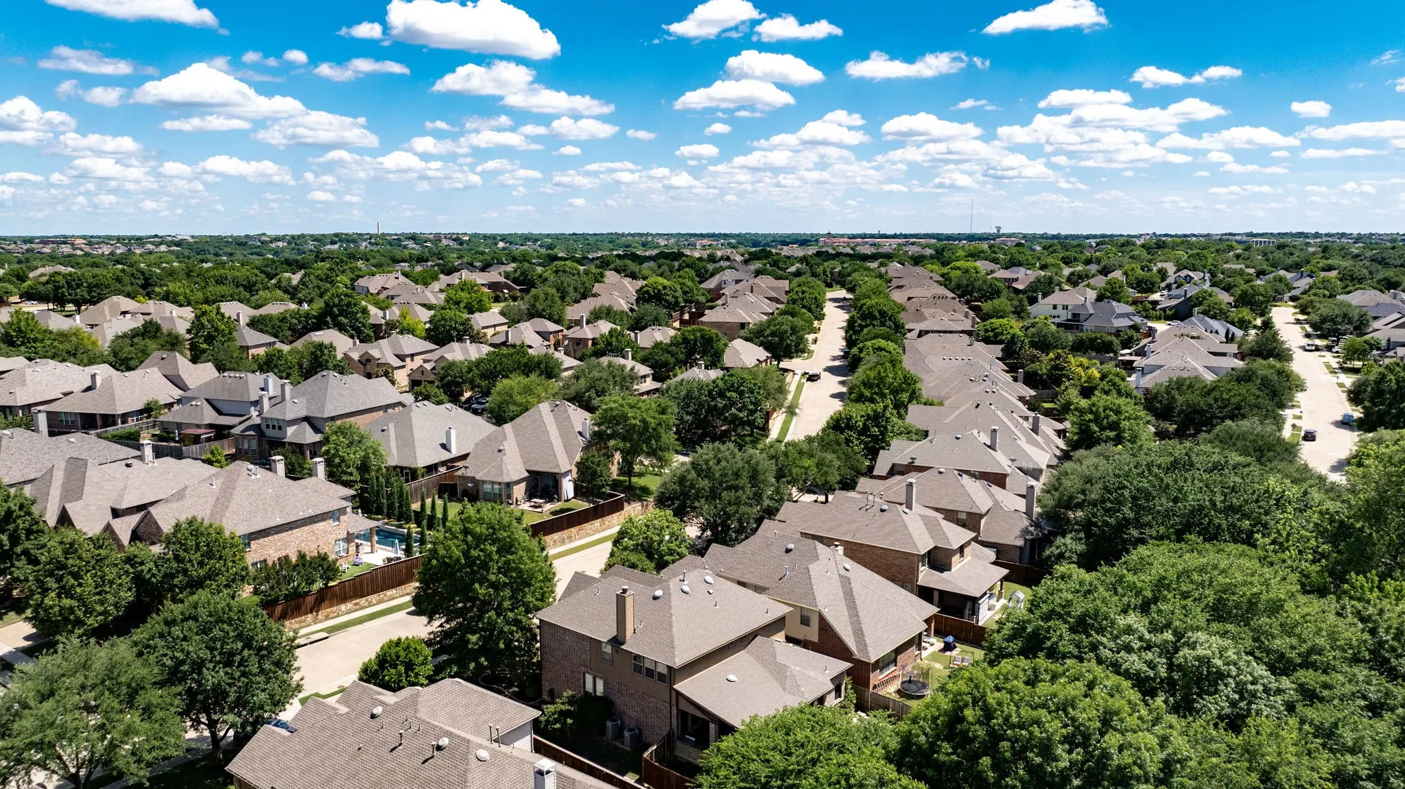 Single Family Residence For Sale in Collin County , 1417 Shenandoah Drive, Mc Kinney, Texas 75071, 4 Bedroom, 4 Bathroom, 2 Garage spaces, 3,233 Sqft, built in 2011, mls#21395116, Real Estate Agent in Mc Kinney, Homes For Sale in Collin county, Homes For Sale in Mc Kinney, Realtor in Mc Kinney Texas, Real Estate Brokerage Independent Realty Texas, Luminita Cordes Realtor