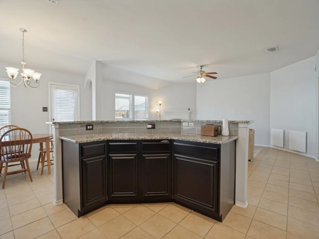 Single Family Residence For Sale in Denton County , 15012 Frisco Ranch Drive, Little Elm, Texas 75068, 3 Bedroom, 2 Bathroom, 2 Garage spaces, 1,668 Sqft, built in 2012, mls#21393074, Real Estate Agent in Little Elm, Homes For Sale in Denton county, Homes For Sale in Little Elm, Realtor in Little Elm Texas, Real Estate Brokerage Independent Realty Texas, Luminita Cordes Realtor