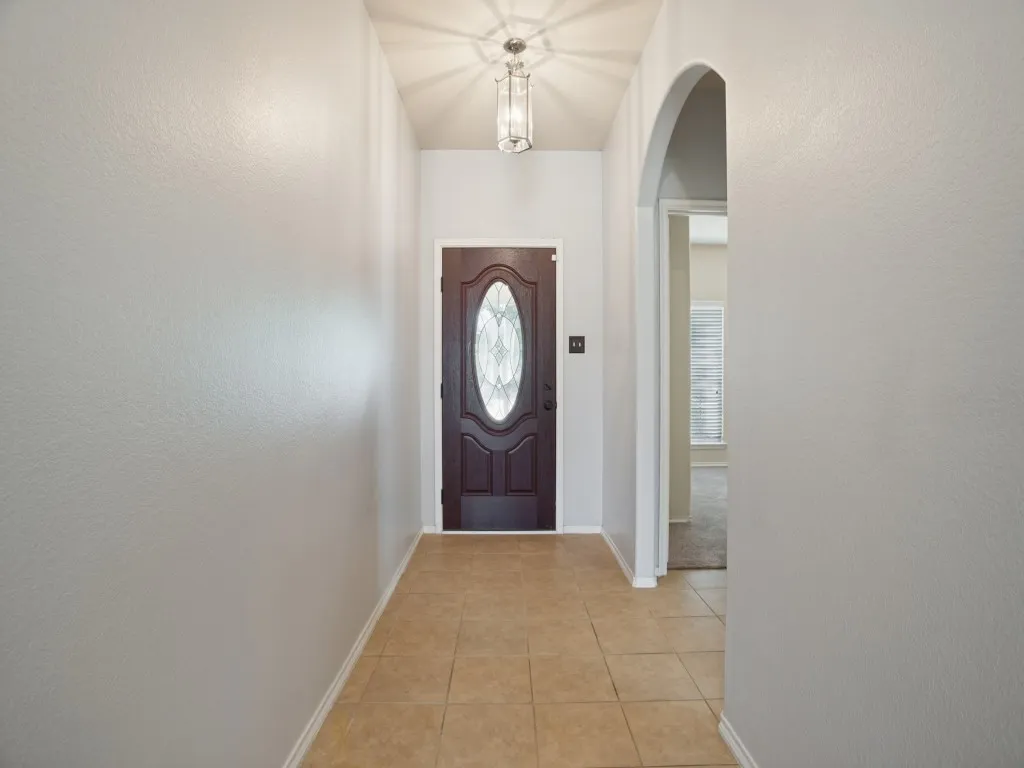 Single Family Residence For Sale in Denton County , 15012 Frisco Ranch Drive, Little Elm, Texas 75068, 3 Bedroom, 2 Bathroom, 2 Garage spaces, 1,668 Sqft, built in 2012, mls#21393074, Real Estate Agent in Little Elm, Homes For Sale in Denton county, Homes For Sale in Little Elm, Realtor in Little Elm Texas, Real Estate Brokerage Independent Realty Texas, Luminita Cordes Realtor