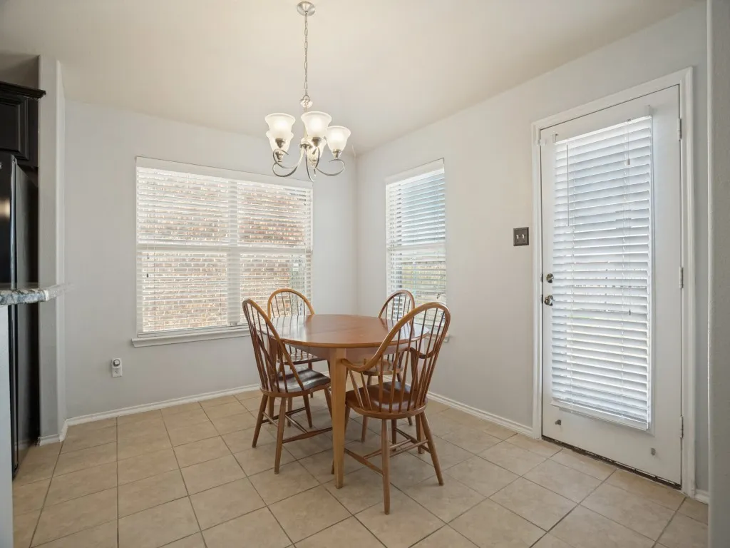 Single Family Residence For Sale in Denton County , 15012 Frisco Ranch Drive, Little Elm, Texas 75068, 3 Bedroom, 2 Bathroom, 2 Garage spaces, 1,668 Sqft, built in 2012, mls#21393074, Real Estate Agent in Little Elm, Homes For Sale in Denton county, Homes For Sale in Little Elm, Realtor in Little Elm Texas, Real Estate Brokerage Independent Realty Texas, Luminita Cordes Realtor