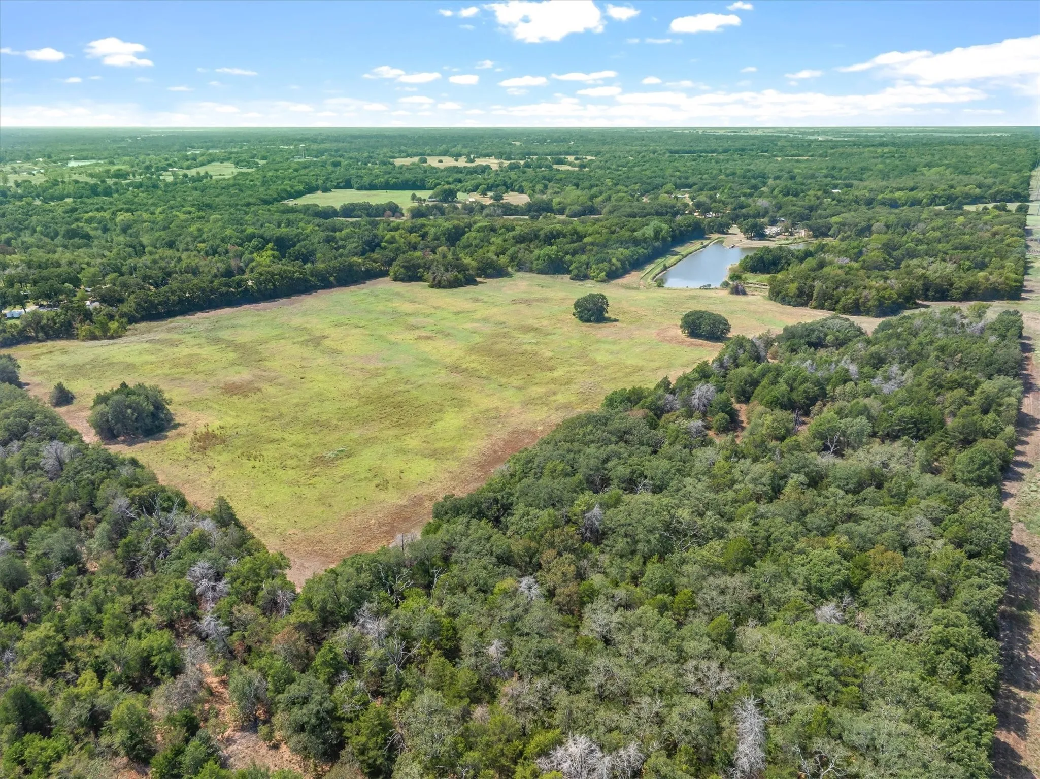 Farm For Sale in Kaufman County , 18436 County Road 331, Terrell, Texas 75161, 4 Bedroom, 4 Bathroom, 2 Garage spaces, 3,500 Sqft, built in 1987, mls#21385903, Real Estate Agent in Terrell, Homes For Sale in Kaufman county, Homes For Sale in Terrell, Realtor in Terrell Texas, Real Estate Brokerage Independent Realty Texas, Luminita Cordes Realtor