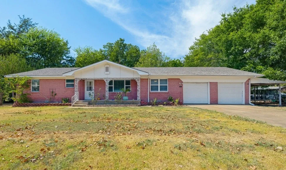 Single Family Residence For Sale