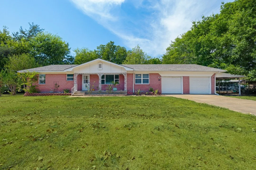 Single Family Residence For Sale
