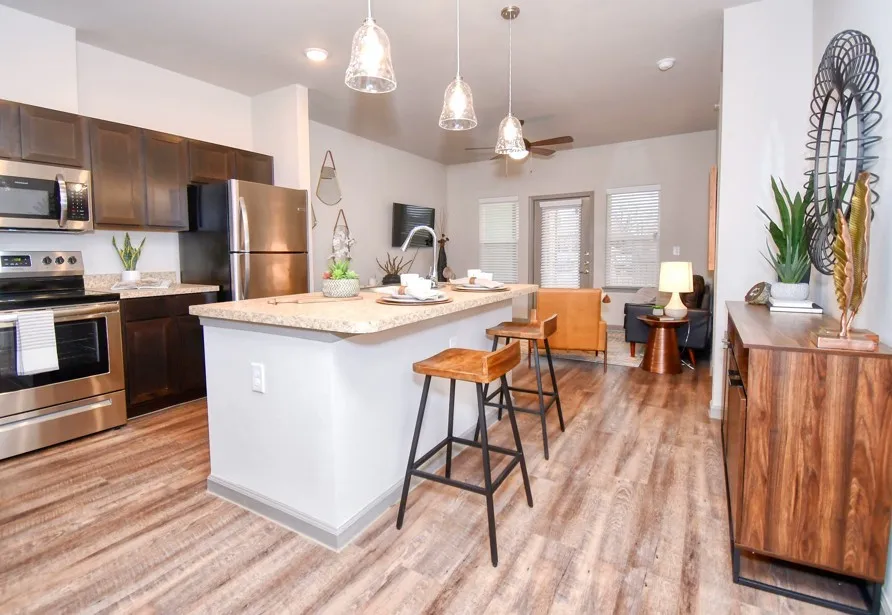 Apartment For Rent in Dallas County , 4800 W Illinois Avenue 3322, Dallas, Texas 75211, 1 Bedroom, 1 Bathroom, Garage spaces, 660 Sqft, built in 2020, mls#21395538, Real Estate Agent in Dallas, Homes For Rent in Dallas county, Homes For Rent in Dallas, Realtor in Dallas Texas, Real Estate Brokerage Independent Realty Texas, Luminita Cordes Realtor