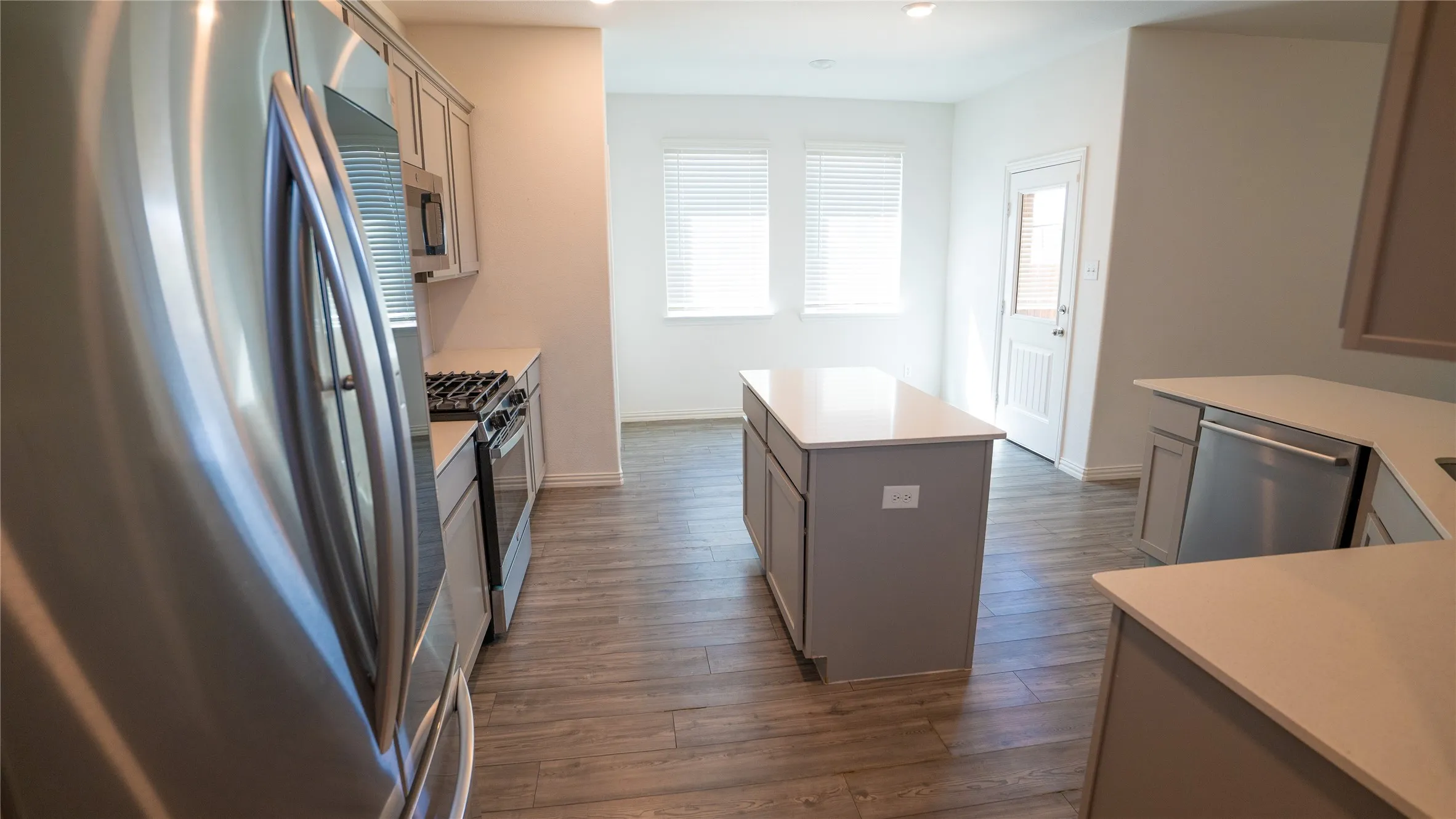 Single Family Residence For Sale in Collin County , 7109 Dandelion Road, Mc Kinney, Texas 75071, 4 Bedroom, 2 Bathroom, 2 Garage spaces, 1,990 Sqft, built in 2021, mls#21391280, Real Estate Agent in Mc Kinney, Homes For Sale in Collin county, Homes For Sale in Mc Kinney, Realtor in Mc Kinney Texas, Real Estate Brokerage Independent Realty Texas, Luminita Cordes Realtor