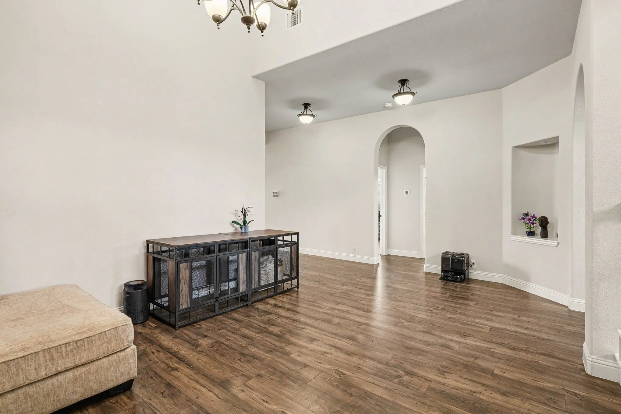 Single Family Residence For Sale in Tarrant County , 10628 Kettlewood Drive, Fort Worth, Texas 76036, 4 Bedroom, 4 Bathroom, 3 Garage spaces, 3,489 Sqft, built in 2022, mls#21392919, Real Estate Agent in Fort Worth, Homes For Sale in Tarrant county, Homes For Sale in Fort Worth, Realtor in Fort Worth Texas, Real Estate Brokerage Independent Realty Texas, Luminita Cordes Realtor