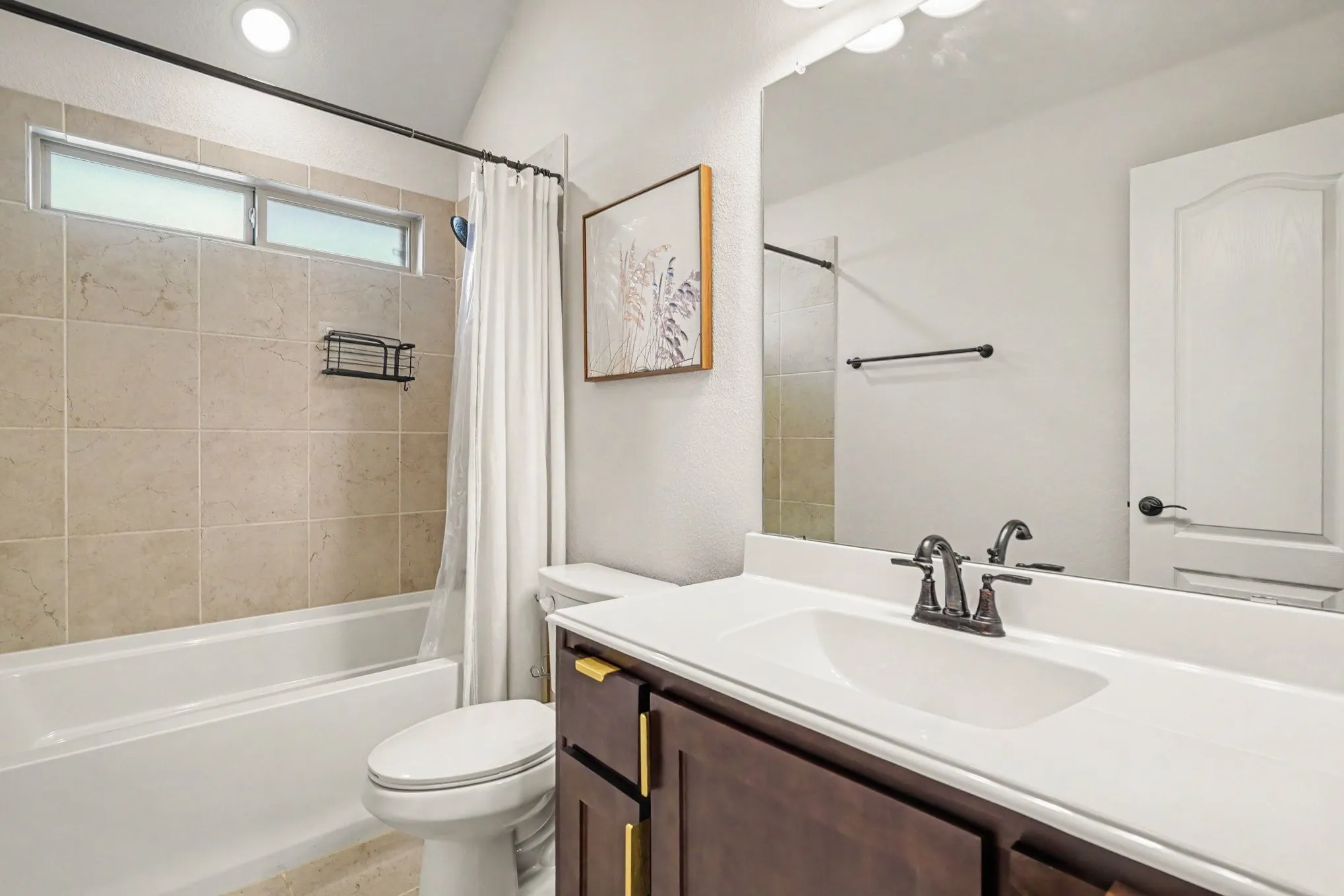 Single Family Residence For Sale in Tarrant County , 10628 Kettlewood Drive, Fort Worth, Texas 76036, 4 Bedroom, 4 Bathroom, 3 Garage spaces, 3,489 Sqft, built in 2022, mls#21392919, Real Estate Agent in Fort Worth, Homes For Sale in Tarrant county, Homes For Sale in Fort Worth, Realtor in Fort Worth Texas, Real Estate Brokerage Independent Realty Texas, Luminita Cordes Realtor