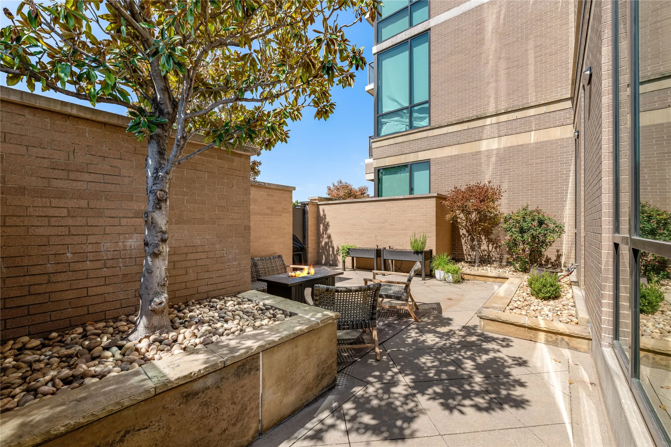 Condominium For Sale in Dallas County , 5656 N Central Expressway 103, Dallas, Texas 75206, 2 Bedroom, 3 Bathroom, 2 Garage spaces, 2,364 Sqft, built in 2005, mls#21395039, Real Estate Agent in Dallas, Homes For Sale in Dallas county, Homes For Sale in Dallas, Realtor in Dallas Texas, Real Estate Brokerage Independent Realty Texas, Luminita Cordes Realtor