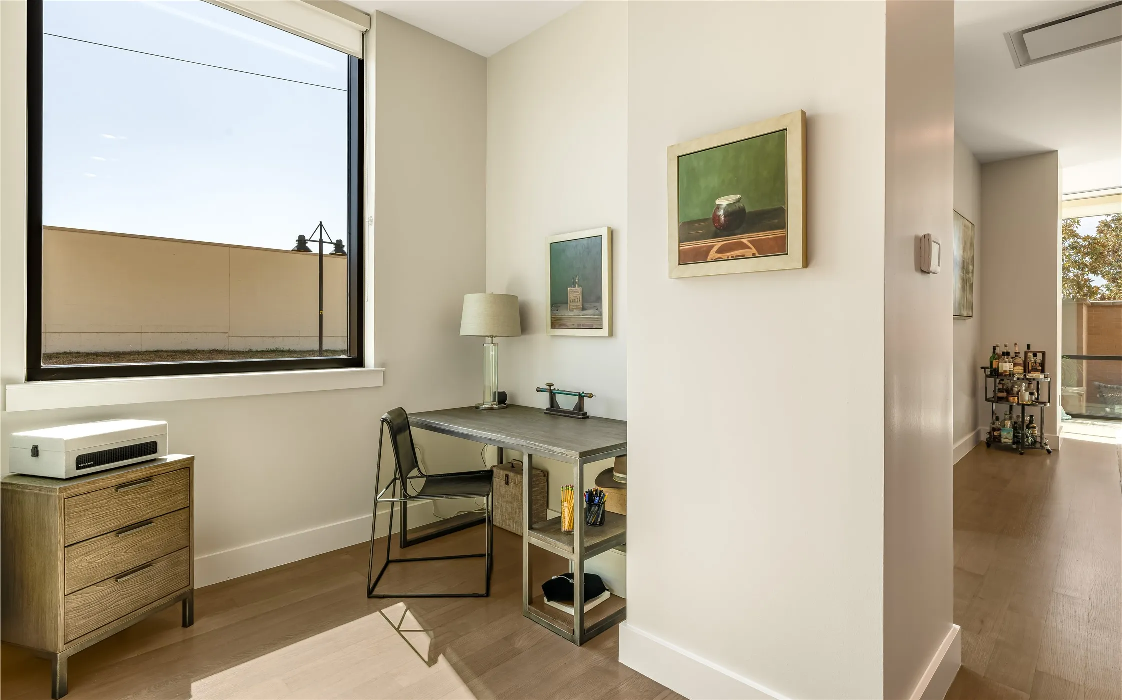 Condominium For Sale in Dallas County , 5656 N Central Expressway 103, Dallas, Texas 75206, 2 Bedroom, 3 Bathroom, 2 Garage spaces, 2,364 Sqft, built in 2005, mls#21395039, Real Estate Agent in Dallas, Homes For Sale in Dallas county, Homes For Sale in Dallas, Realtor in Dallas Texas, Real Estate Brokerage Independent Realty Texas, Luminita Cordes Realtor
