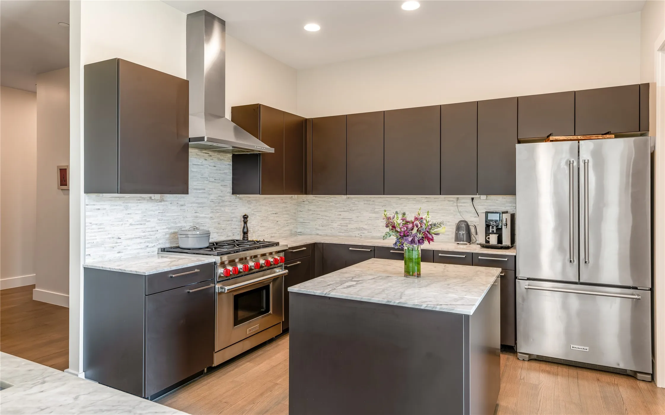 Condominium For Sale in Dallas County , 5656 N Central Expressway 103, Dallas, Texas 75206, 2 Bedroom, 3 Bathroom, 2 Garage spaces, 2,364 Sqft, built in 2005, mls#21395039, Real Estate Agent in Dallas, Homes For Sale in Dallas county, Homes For Sale in Dallas, Realtor in Dallas Texas, Real Estate Brokerage Independent Realty Texas, Luminita Cordes Realtor