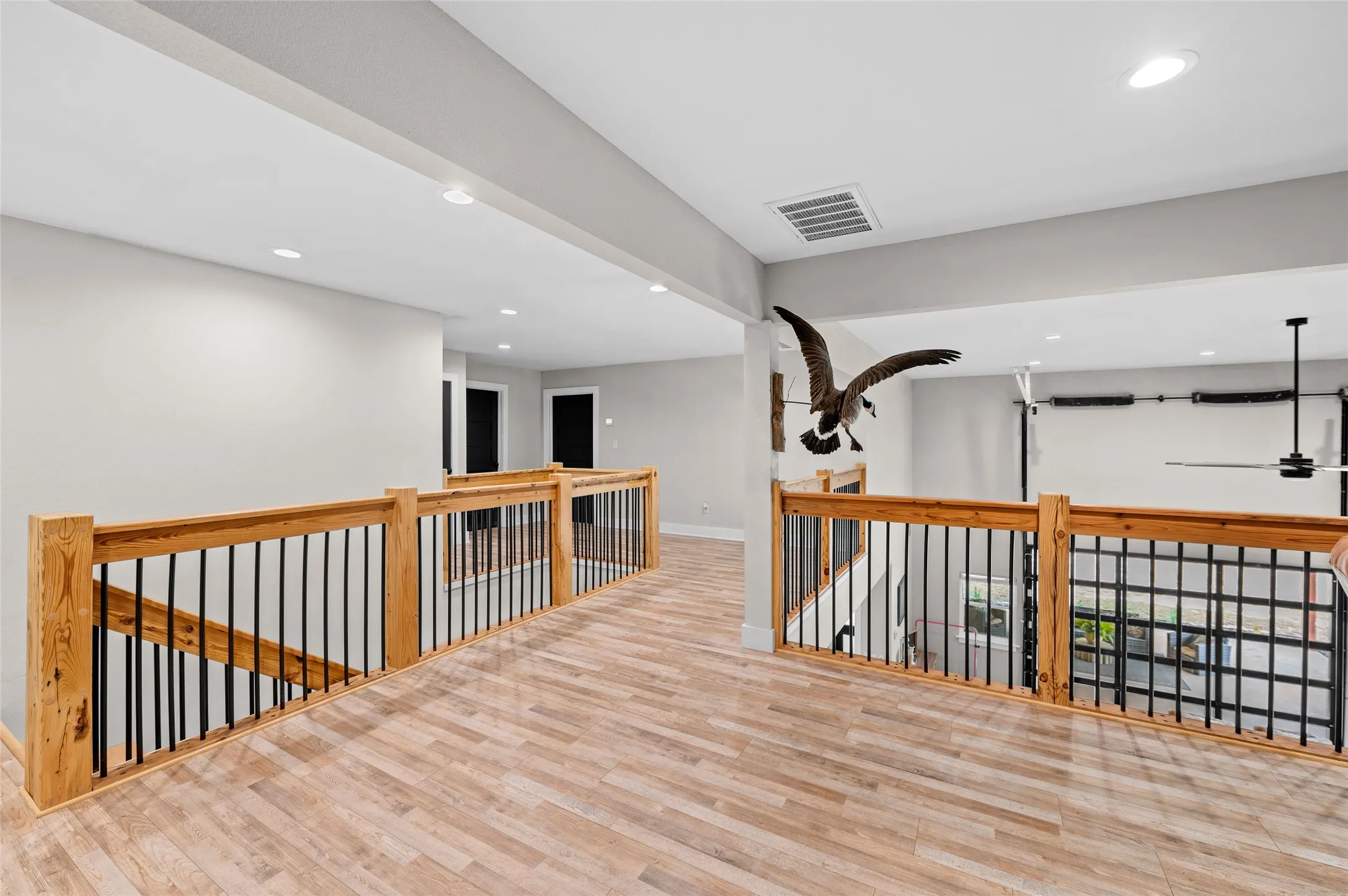 Single Family Residence For Sale in Wood County , 373 County road 3832, Hawkins, Texas 75765, 3 Bedroom, 3 Bathroom, 2 Garage spaces, 3,700 Sqft, built in 2022, mls#21395337, Real Estate Agent in Hawkins, Homes For Sale in Wood county, Homes For Sale in Hawkins, Realtor in Hawkins Texas, Real Estate Brokerage Independent Realty Texas, Luminita Cordes Realtor