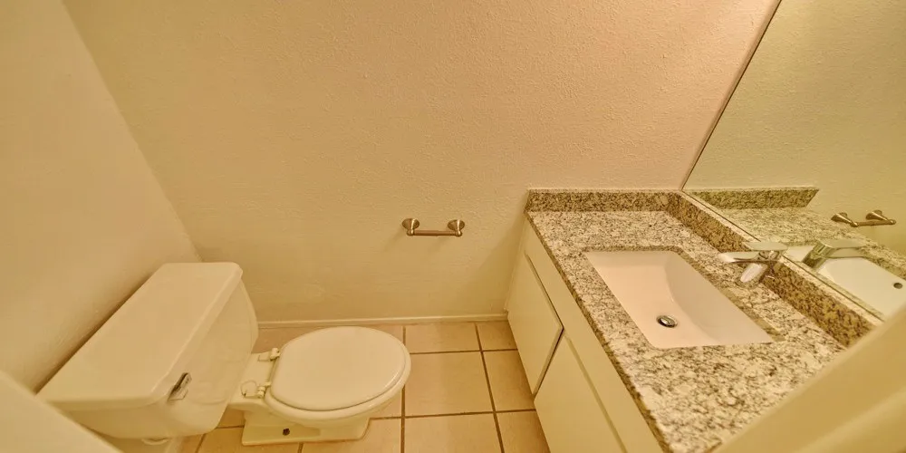 Condominium For Rent in Dallas County , 4033 Gilbert Avenue 103, Dallas, Texas 75219, 2 Bedroom, 2 Bathroom, Garage spaces, 836 Sqft, built in 1972, mls#21395544, Real Estate Agent in Dallas, Homes For Rent in Dallas county, Homes For Rent in Dallas, Realtor in Dallas Texas, Real Estate Brokerage Independent Realty Texas, Luminita Cordes Realtor