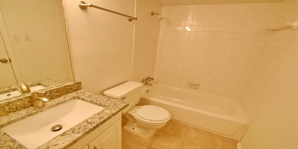 Condominium For Rent in Dallas County , 4033 Gilbert Avenue 103, Dallas, Texas 75219, 2 Bedroom, 2 Bathroom, Garage spaces, 836 Sqft, built in 1972, mls#21395544, Real Estate Agent in Dallas, Homes For Rent in Dallas county, Homes For Rent in Dallas, Realtor in Dallas Texas, Real Estate Brokerage Independent Realty Texas, Luminita Cordes Realtor