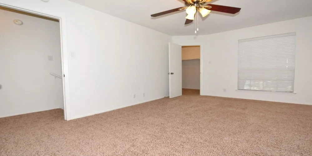 Condominium For Rent in Dallas County , 4033 Gilbert Avenue 103, Dallas, Texas 75219, 2 Bedroom, 2 Bathroom, Garage spaces, 836 Sqft, built in 1972, mls#21395544, Real Estate Agent in Dallas, Homes For Rent in Dallas county, Homes For Rent in Dallas, Realtor in Dallas Texas, Real Estate Brokerage Independent Realty Texas, Luminita Cordes Realtor