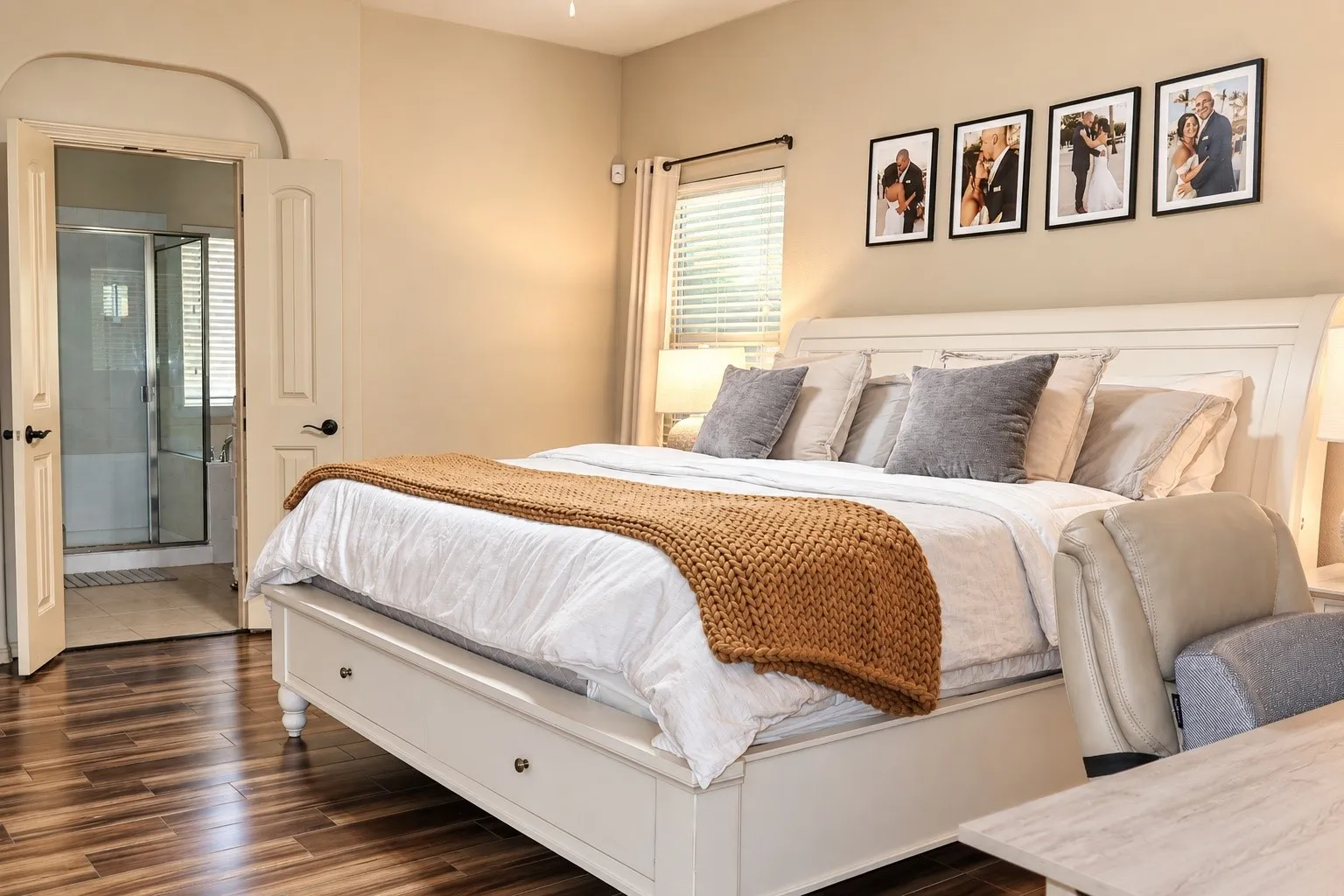 Single Family Residence For Rent in Tarrant County , 532 Vidalia Court, Fort Worth, Texas 76052, 3 Bedroom, 2 Bathroom, 2 Garage spaces, 1,589 Sqft, built in 2012, mls#21395427, Real Estate Agent in Fort Worth, Homes For Rent in Tarrant county, Homes For Rent in Fort Worth, Realtor in Fort Worth Texas, Real Estate Brokerage Independent Realty Texas, Luminita Cordes Realtor