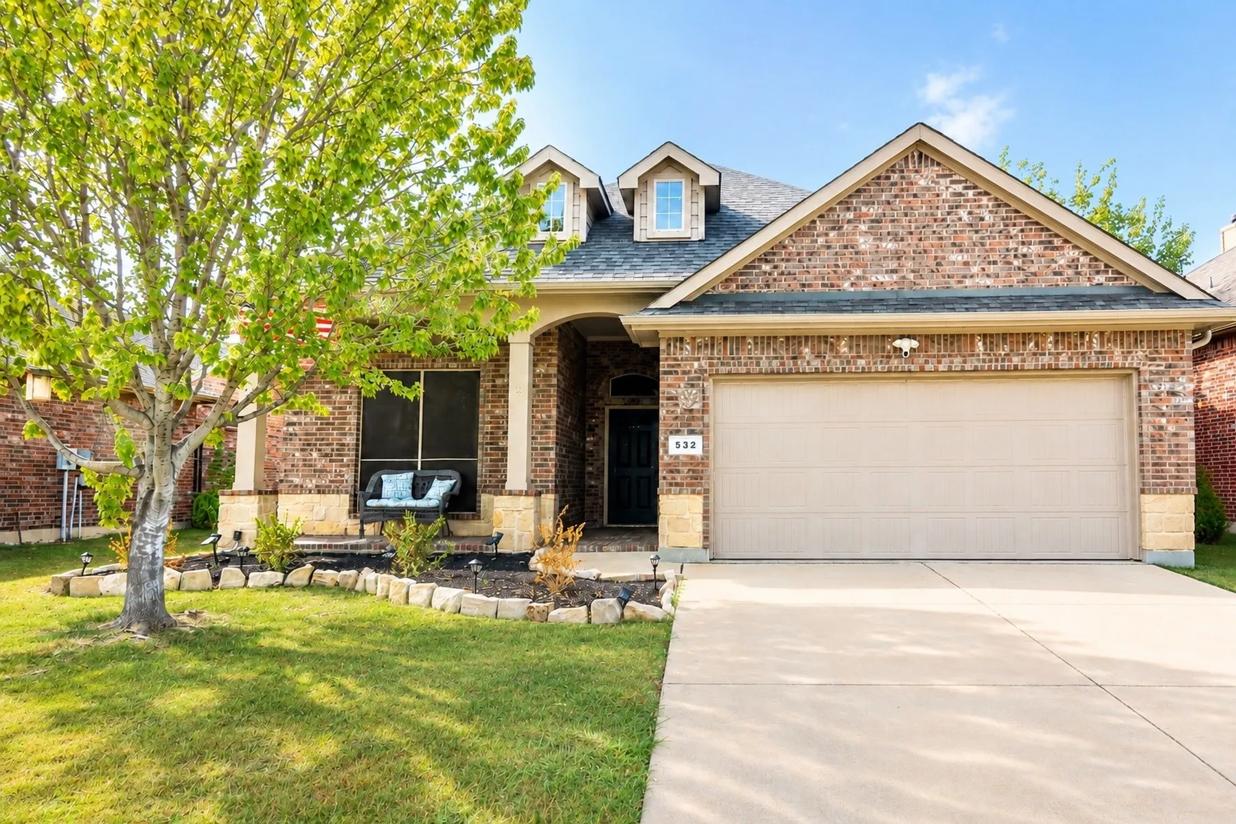 Single Family Residence For Rent