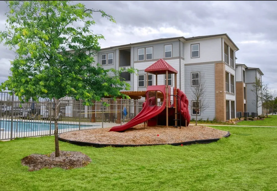 Apartment For Rent in Dallas County , 4800 W Illinois Avenue 1111, Dallas, Texas 75211, 1 Bedroom, 1 Bathroom, Garage spaces, 720 Sqft, built in 2020, mls#21395550, Real Estate Agent in Dallas, Homes For Rent in Dallas county, Homes For Rent in Dallas, Realtor in Dallas Texas, Real Estate Brokerage Independent Realty Texas, Luminita Cordes Realtor