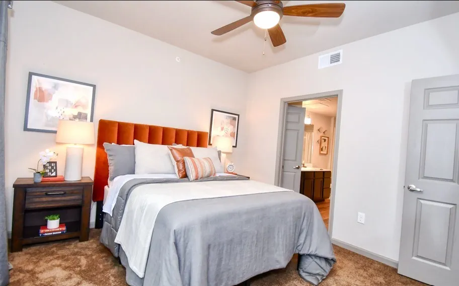 Apartment For Rent in Dallas County , 4800 W Illinois Avenue 1111, Dallas, Texas 75211, 1 Bedroom, 1 Bathroom, Garage spaces, 720 Sqft, built in 2020, mls#21395550, Real Estate Agent in Dallas, Homes For Rent in Dallas county, Homes For Rent in Dallas, Realtor in Dallas Texas, Real Estate Brokerage Independent Realty Texas, Luminita Cordes Realtor