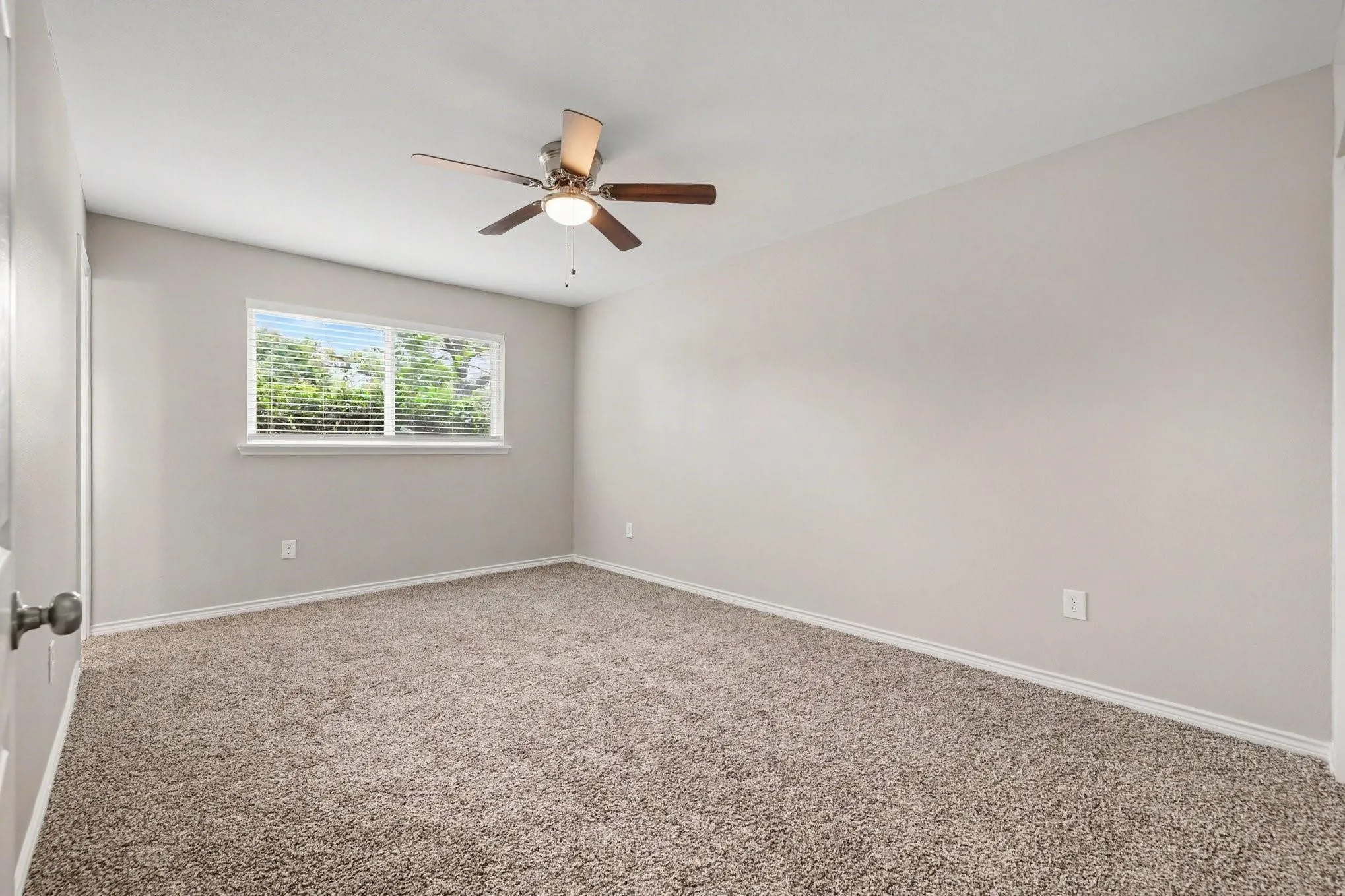 Single Family Residence For Sale in Dallas County , 3001 Harvard Street N, Irving, Texas 75062, 4 Bedroom, 2 Bathroom, Garage spaces, 1,777 Sqft, built in 1962, mls#21394879, Real Estate Agent in Irving, Homes For Sale in Dallas county, Homes For Sale in Irving, Realtor in Irving Texas, Real Estate Brokerage Independent Realty Texas, Luminita Cordes Realtor