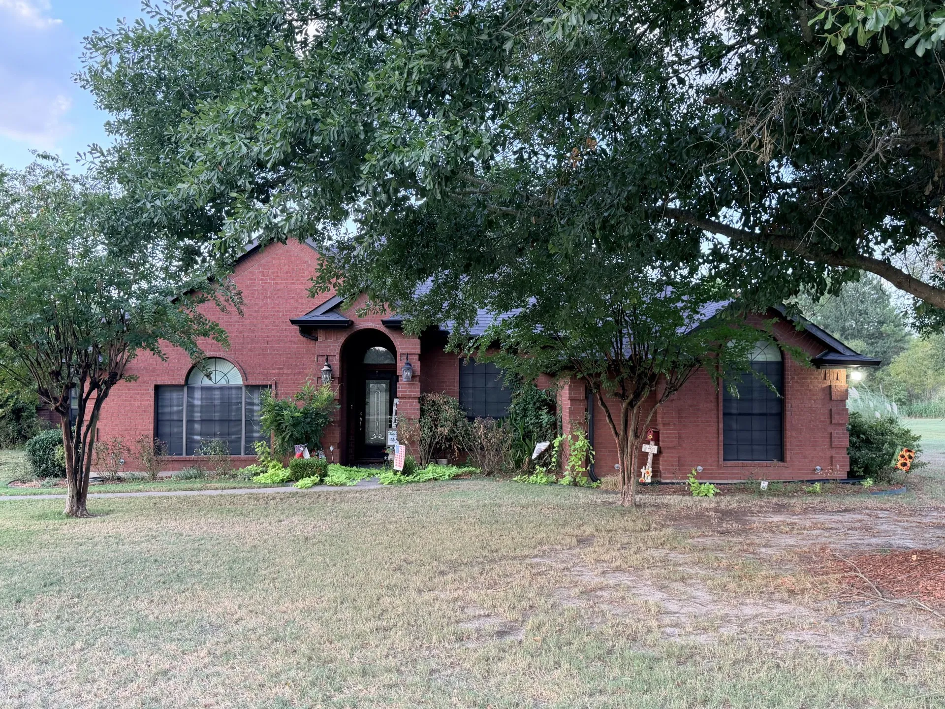 Single Family Residence For Sale in Anderson County , 313 An County Road 2145, Palestine, Texas 75801, 4 Bedroom, 4 Bathroom, 3 Garage spaces, 2,612 Sqft, built in 2005, mls#21395559, Real Estate Agent in Palestine, Homes For Sale in Anderson county, Homes For Sale in Palestine, Realtor in Palestine Texas, Real Estate Brokerage Independent Realty Texas, Luminita Cordes Realtor
