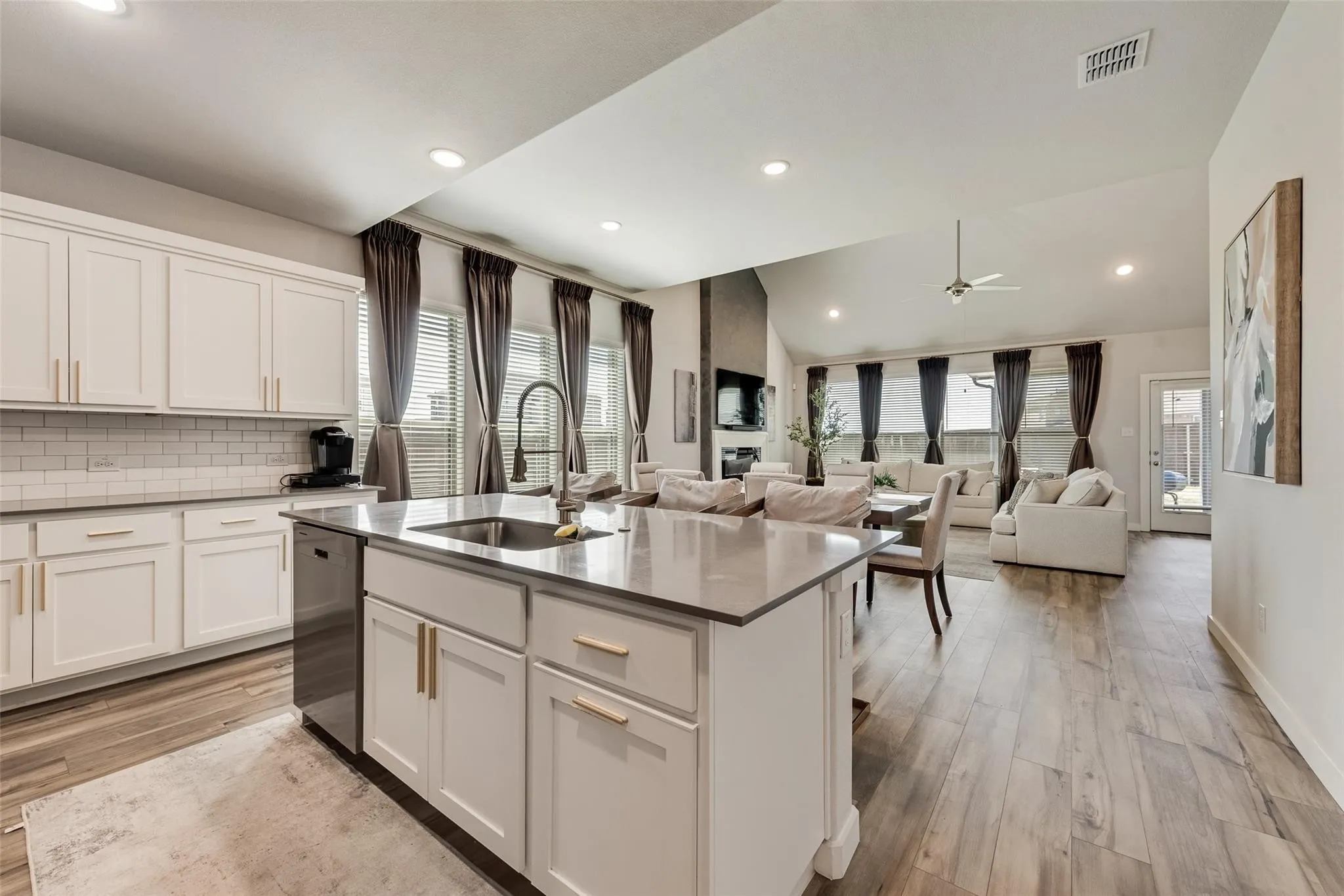 Single Family Residence For Rent in Denton County , 1201 Cinco Treaty Trail, Fort Worth, Texas 76052, 4 Bedroom, 3 Bathroom, 3 Garage spaces, 2,426 Sqft, built in 2023, mls#21395569, Real Estate Agent in Fort Worth, Homes For Rent in Denton county, Homes For Rent in Fort Worth, Realtor in Fort Worth Texas, Real Estate Brokerage Independent Realty Texas, Luminita Cordes Realtor