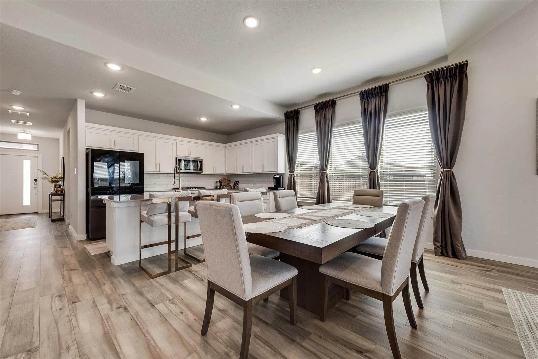 Single Family Residence For Rent in Denton County , 1201 Cinco Treaty Trail, Fort Worth, Texas 76052, 4 Bedroom, 3 Bathroom, 3 Garage spaces, 2,426 Sqft, built in 2023, mls#21395569, Real Estate Agent in Fort Worth, Homes For Rent in Denton county, Homes For Rent in Fort Worth, Realtor in Fort Worth Texas, Real Estate Brokerage Independent Realty Texas, Luminita Cordes Realtor