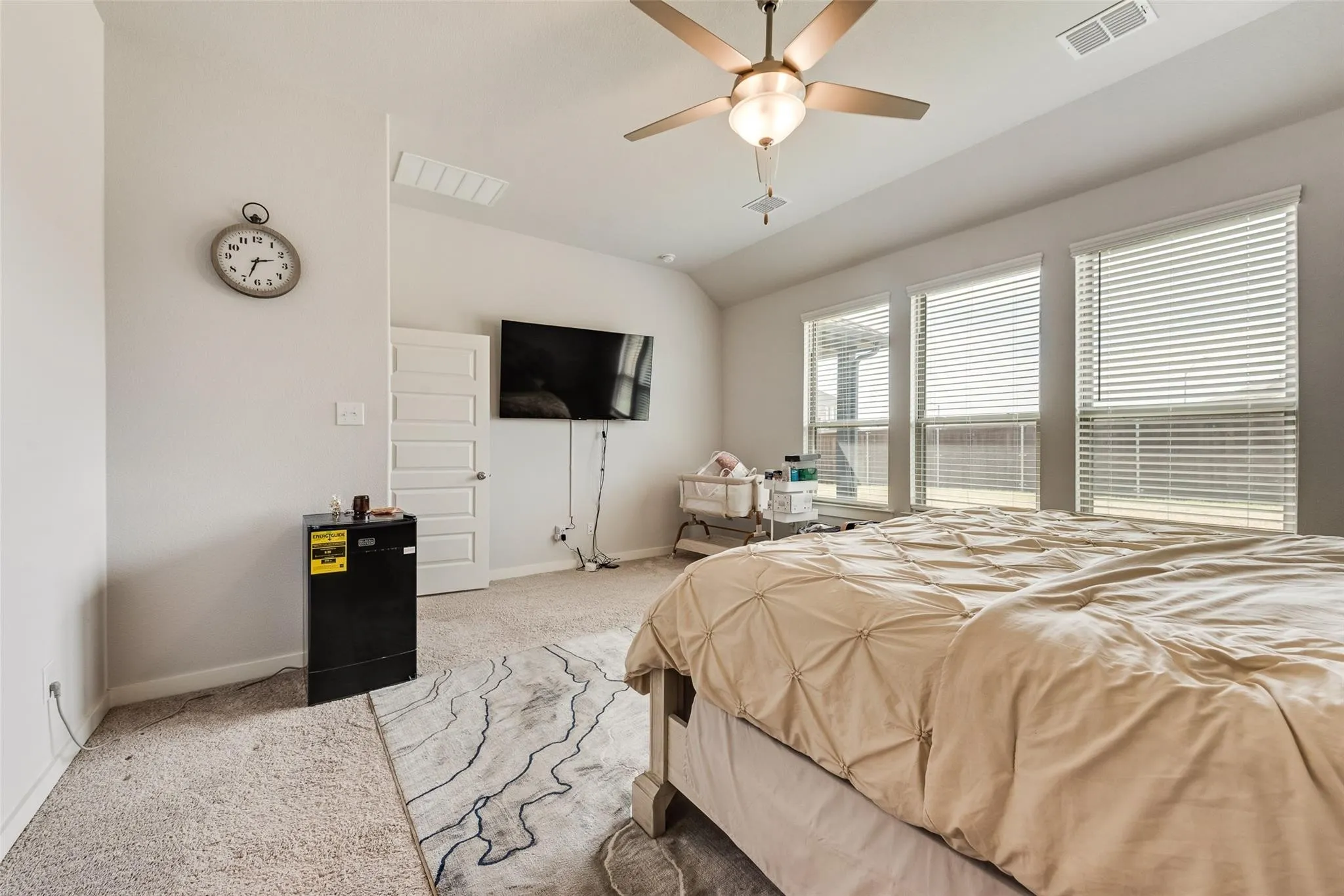 Single Family Residence For Rent in Denton County , 1201 Cinco Treaty Trail, Fort Worth, Texas 76052, 4 Bedroom, 3 Bathroom, 3 Garage spaces, 2,426 Sqft, built in 2023, mls#21395569, Real Estate Agent in Fort Worth, Homes For Rent in Denton county, Homes For Rent in Fort Worth, Realtor in Fort Worth Texas, Real Estate Brokerage Independent Realty Texas, Luminita Cordes Realtor