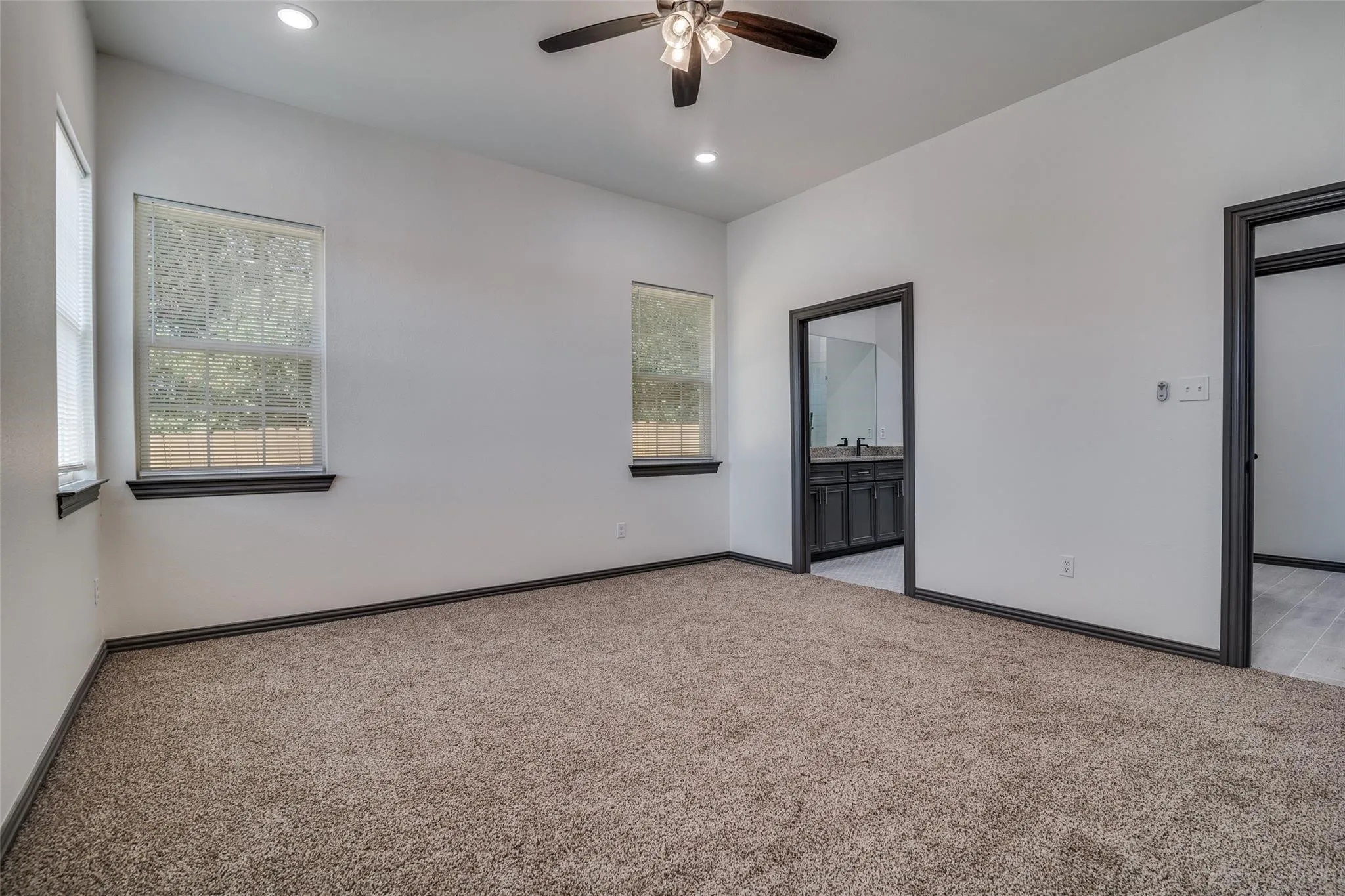 Single Family Residence For Sale in Hunt County , 701 Lakeland Drive, West Tawakoni, Texas 75474, 3 Bedroom, 2 Bathroom, 2 Garage spaces, 1,652 Sqft, built in 2023, mls#21394029, Real Estate Agent in West Tawakoni, Homes For Sale in Hunt county, Homes For Sale in West Tawakoni, Realtor in West Tawakoni Texas, Real Estate Brokerage Independent Realty Texas, Luminita Cordes Realtor