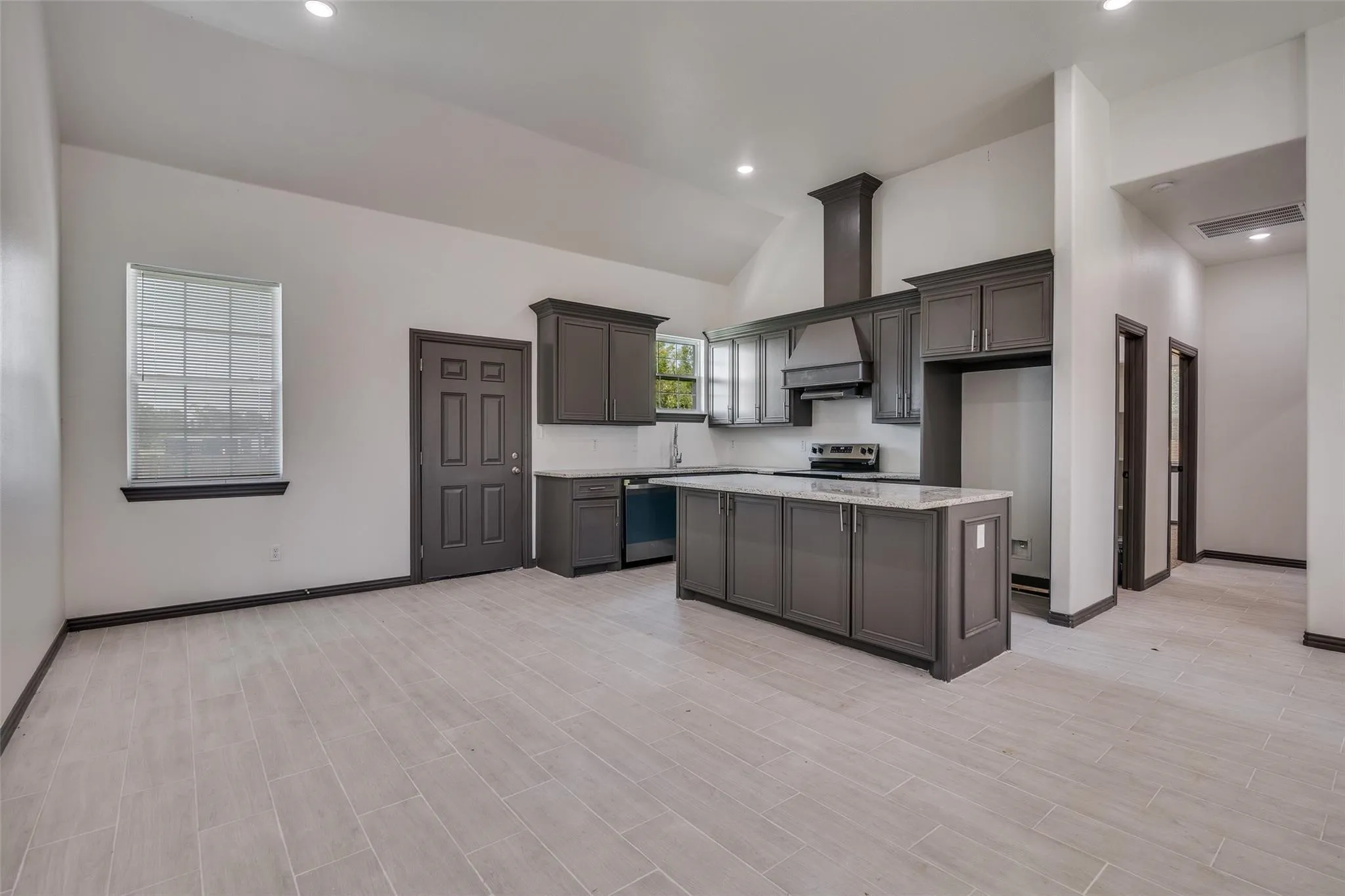 Kitchen /Dinning