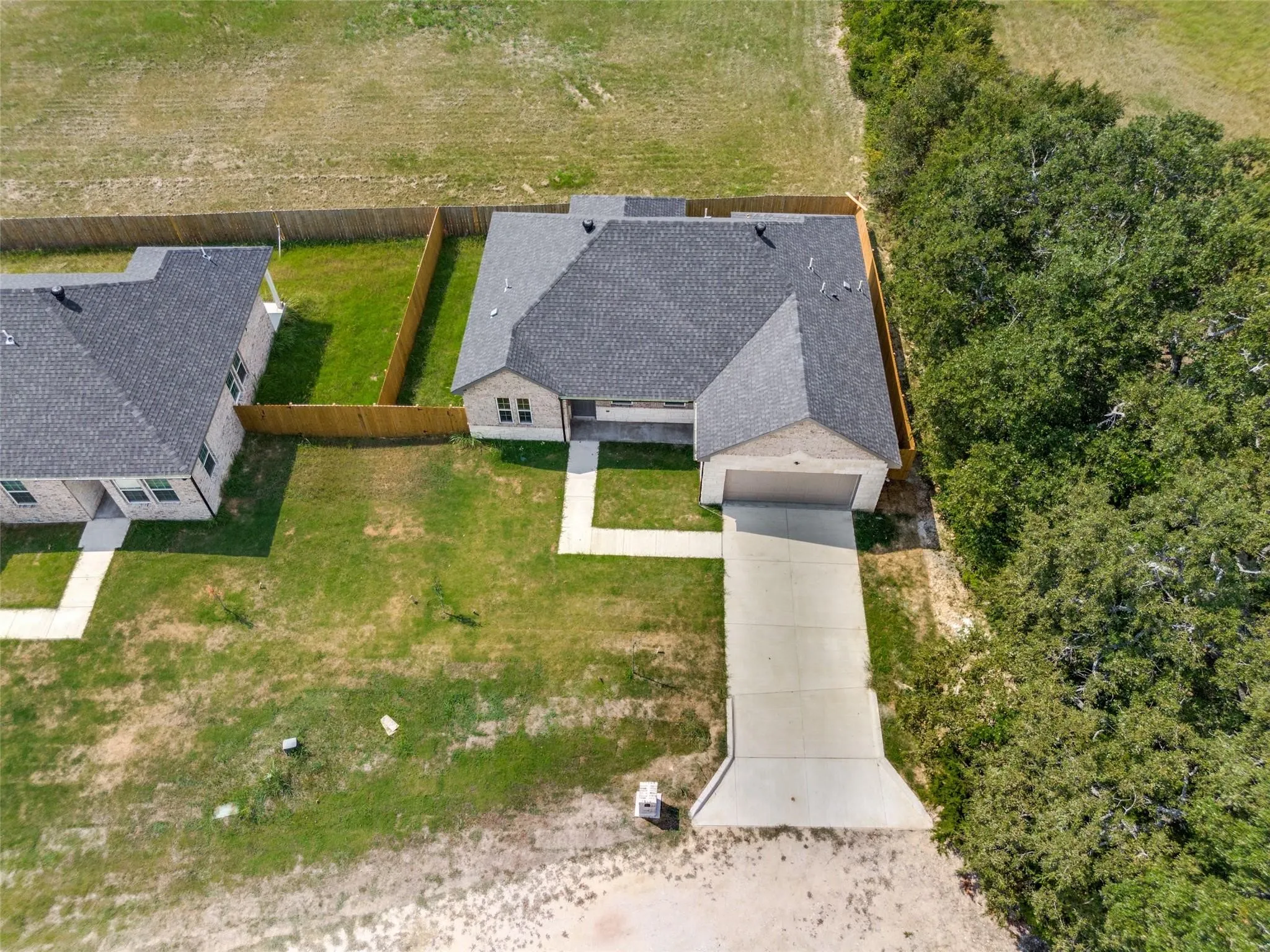 Single Family Residence For Sale in Hunt County , 701 Lakeland Drive, West Tawakoni, Texas 75474, 3 Bedroom, 2 Bathroom, 2 Garage spaces, 1,652 Sqft, built in 2023, mls#21394029, Real Estate Agent in West Tawakoni, Homes For Sale in Hunt county, Homes For Sale in West Tawakoni, Realtor in West Tawakoni Texas, Real Estate Brokerage Independent Realty Texas, Luminita Cordes Realtor