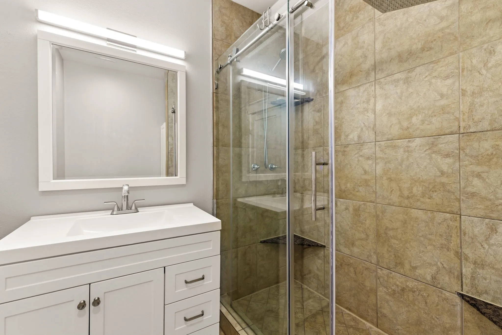 Single Family Residence For Sale in Dallas County , 5701 Velasco Avenue, Dallas, Texas 75206, 2 Bedroom, 2 Bathroom, Garage spaces, 1,603 Sqft, built in 1919, mls#21395415, Real Estate Agent in Dallas, Homes For Sale in Dallas county, Homes For Sale in Dallas, Realtor in Dallas Texas, Real Estate Brokerage Independent Realty Texas, Luminita Cordes Realtor
