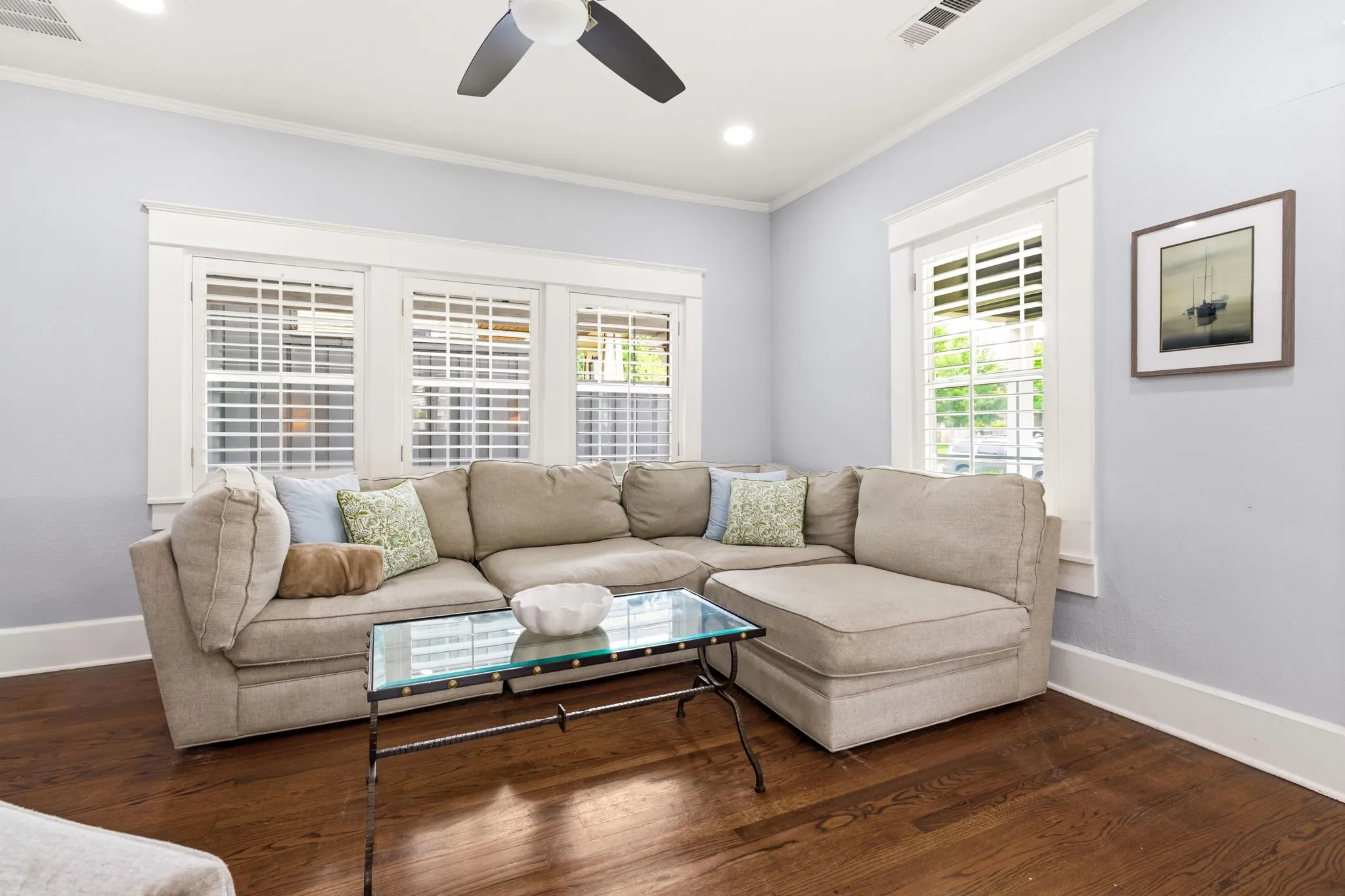 Single Family Residence For Sale in Dallas County , 5701 Velasco Avenue, Dallas, Texas 75206, 2 Bedroom, 2 Bathroom, Garage spaces, 1,603 Sqft, built in 1919, mls#21395415, Real Estate Agent in Dallas, Homes For Sale in Dallas county, Homes For Sale in Dallas, Realtor in Dallas Texas, Real Estate Brokerage Independent Realty Texas, Luminita Cordes Realtor